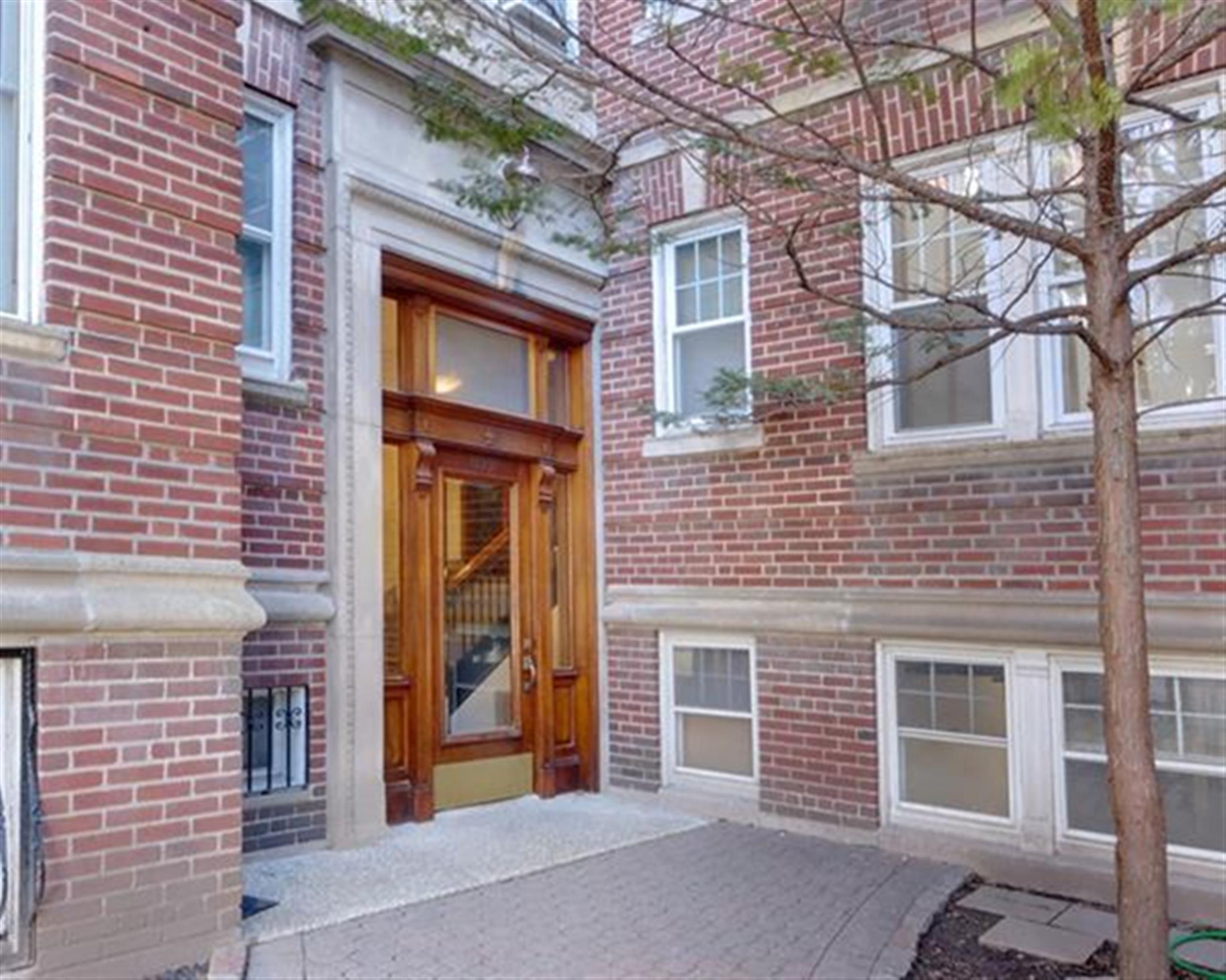 1697 Cambridge St, Harvard Square