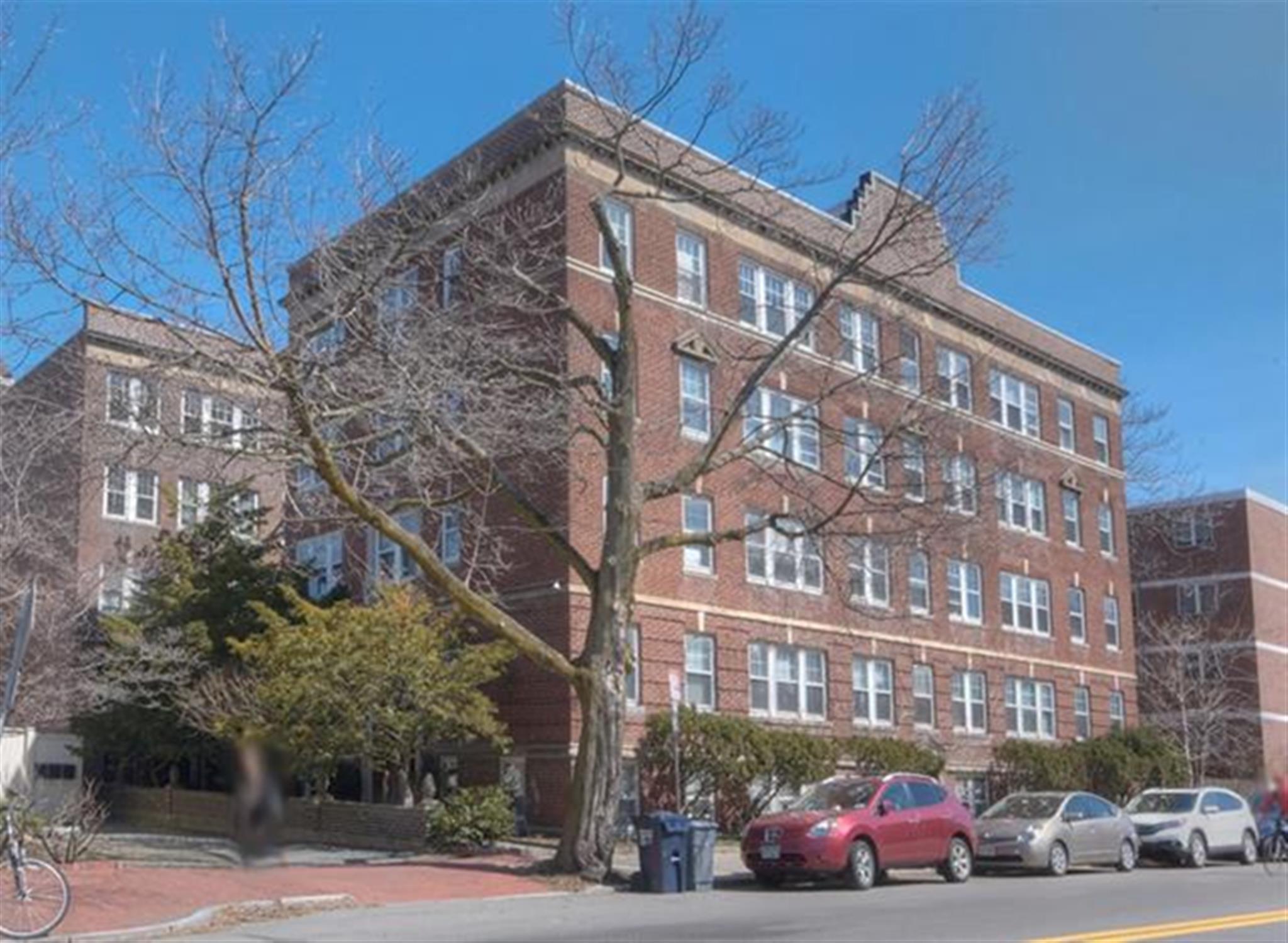 1697 Cambridge St, Harvard Square