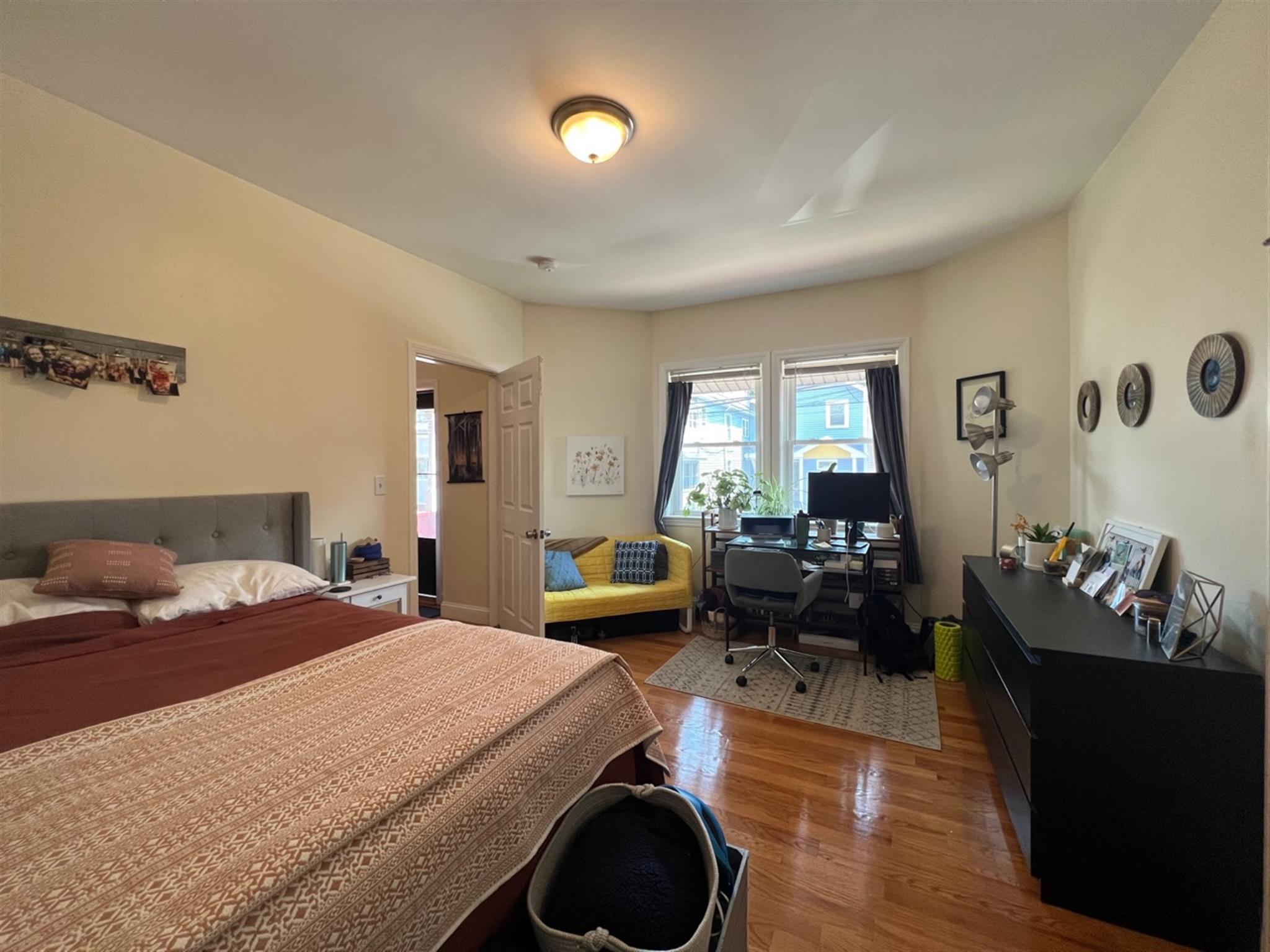 119 Morrison Ave, Davis Square