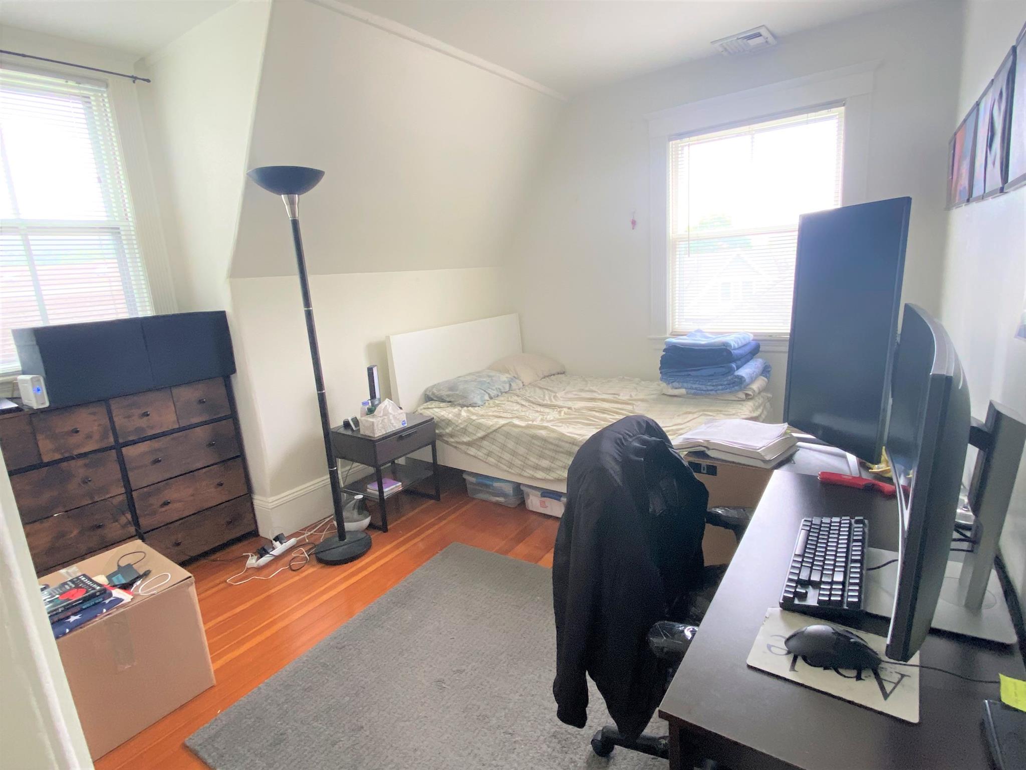 79 College Ave, Davis Square