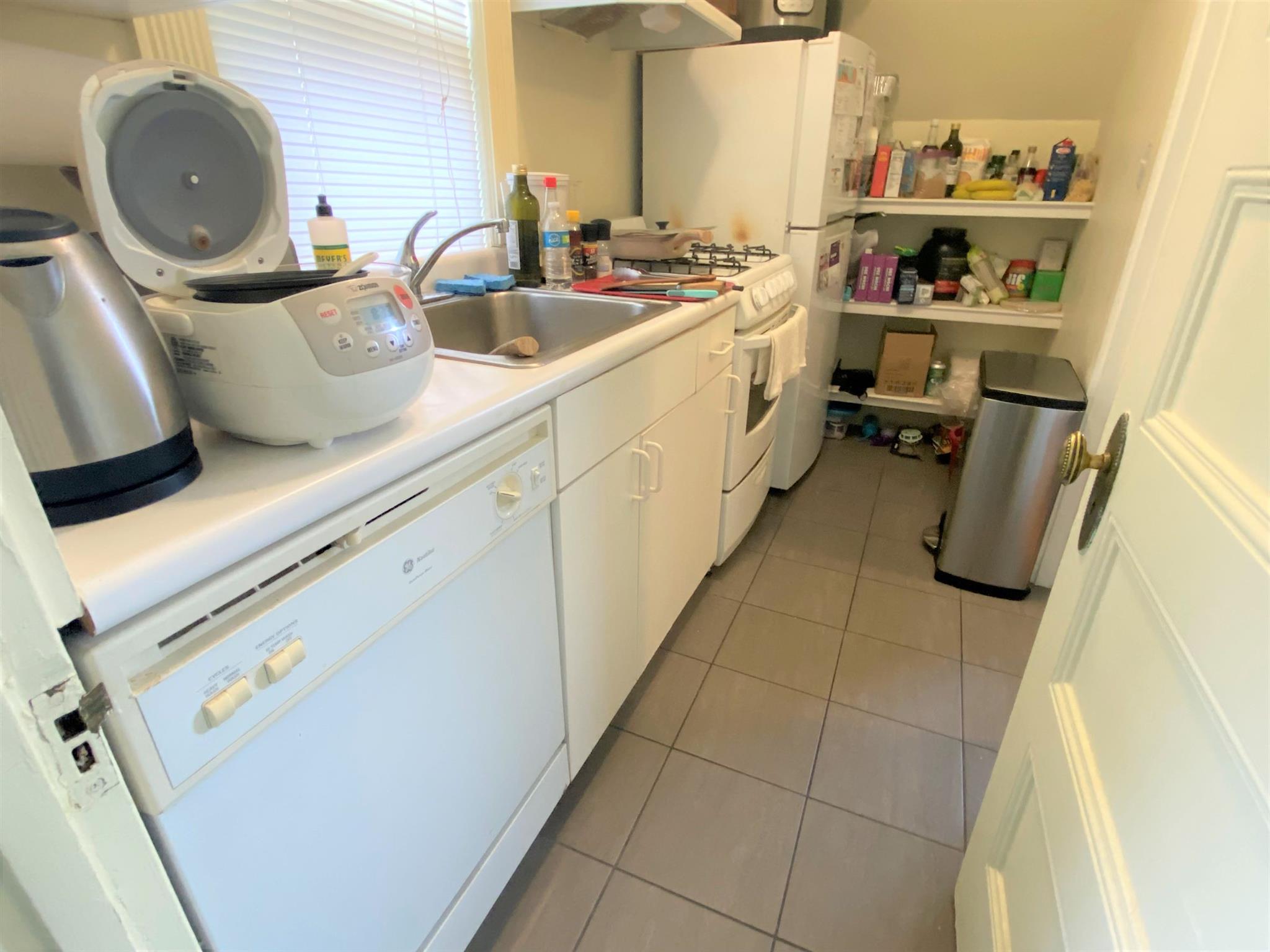 79 College Ave, Davis Square