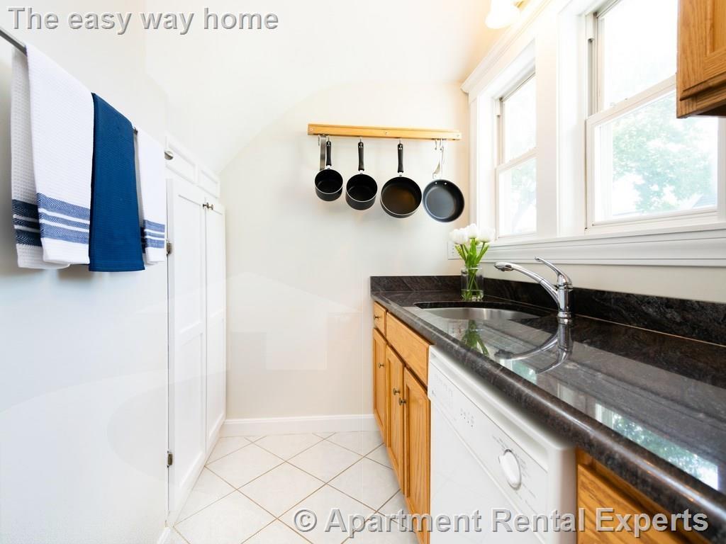 6 Clifton, Davis Square