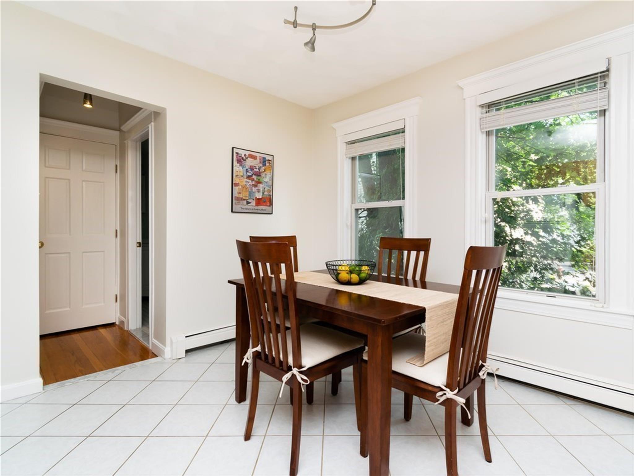 6 Clifton St, Davis Square