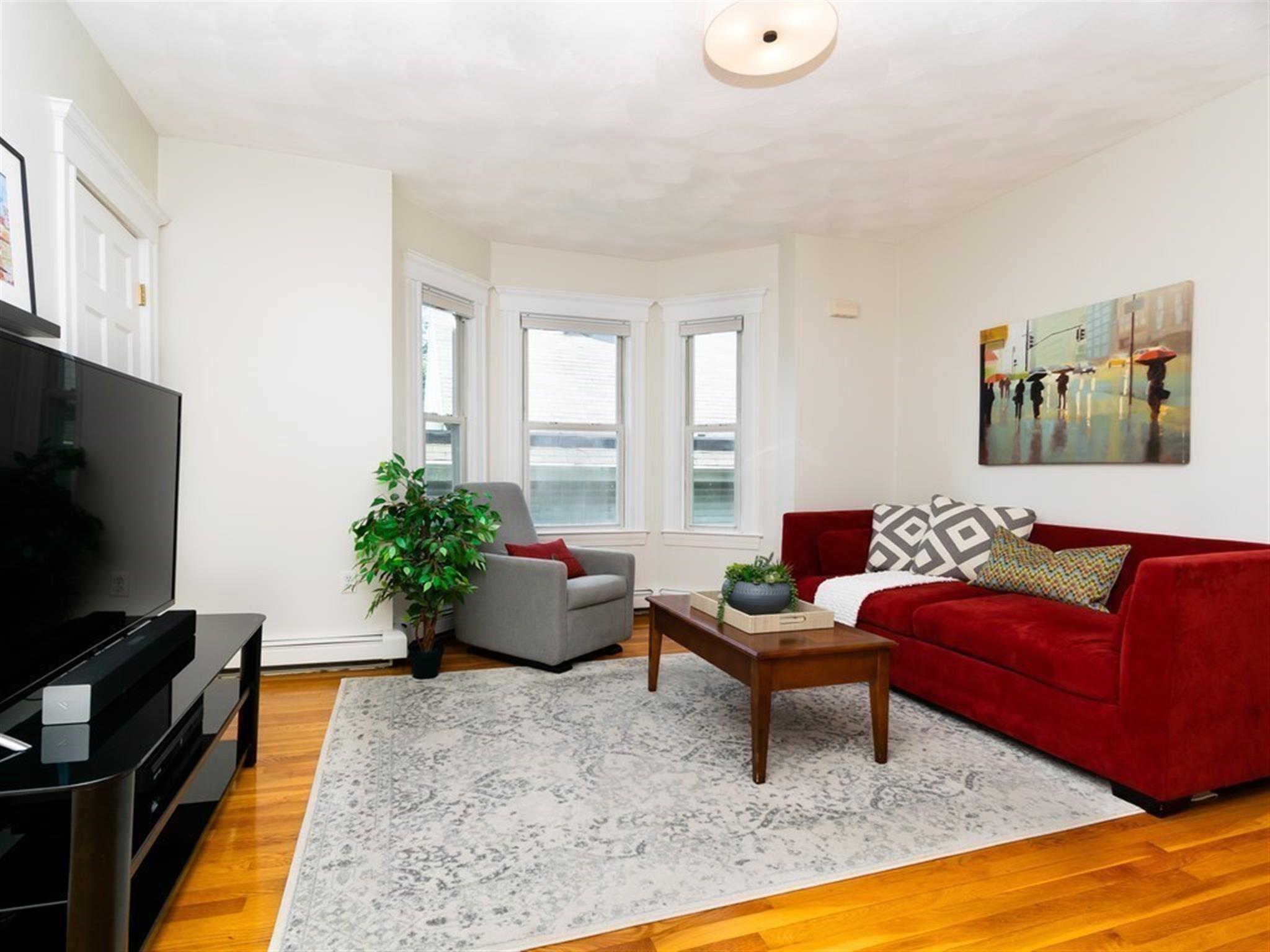 6 Clifton St, Davis Square