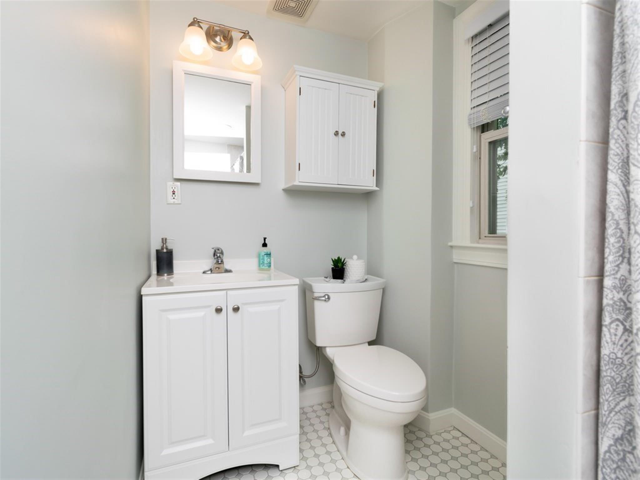 6 Clifton St, Davis Square