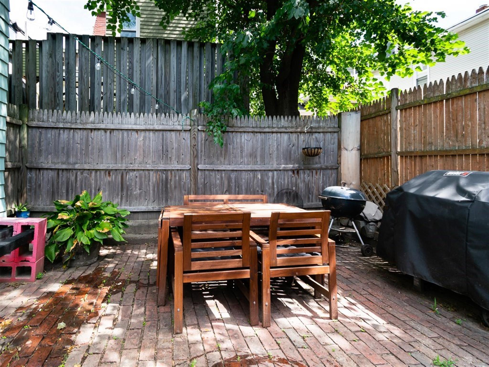 6 Clifton St, Davis Square