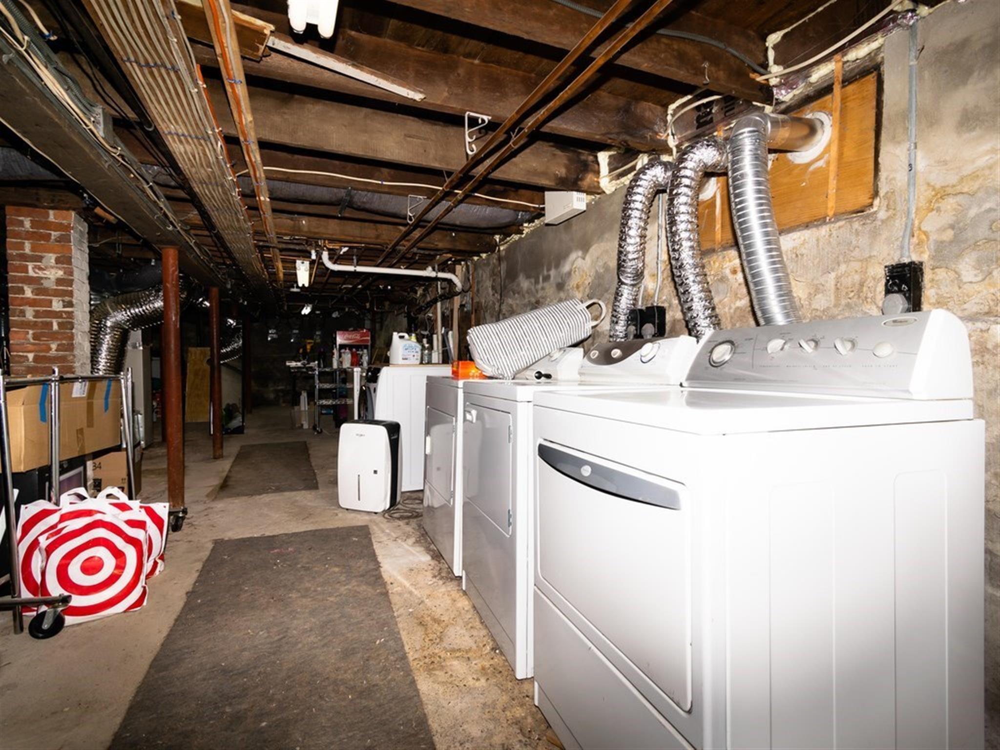 6 Clifton St, Davis Square