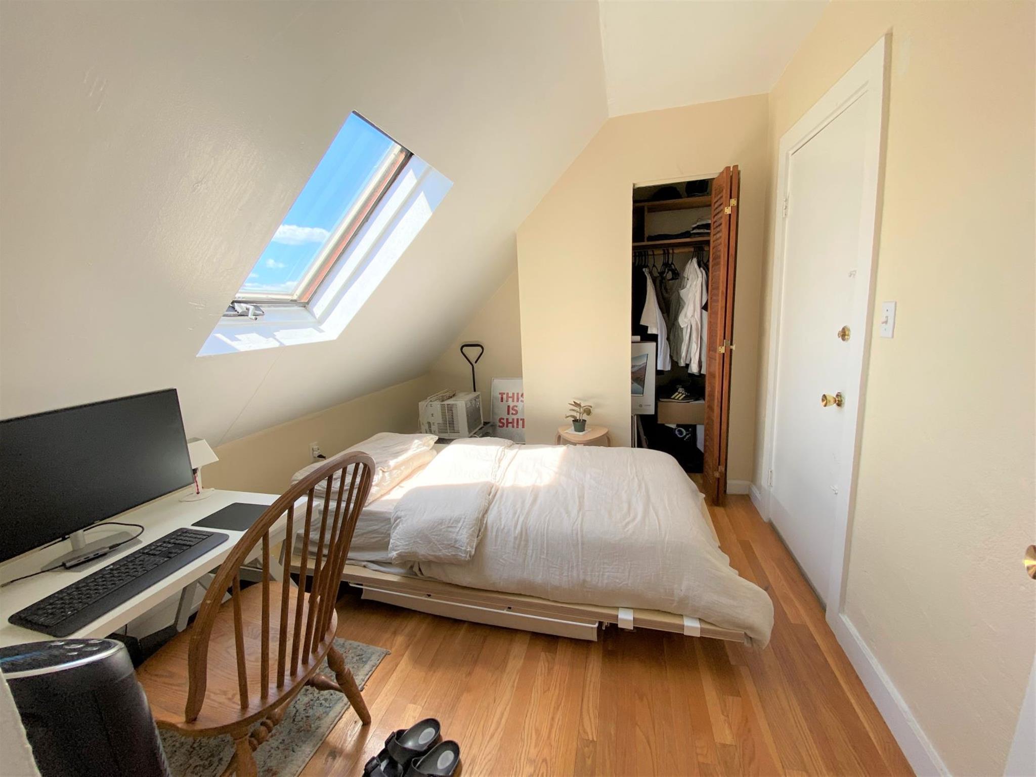 205 Highland Ave, Powder House Square