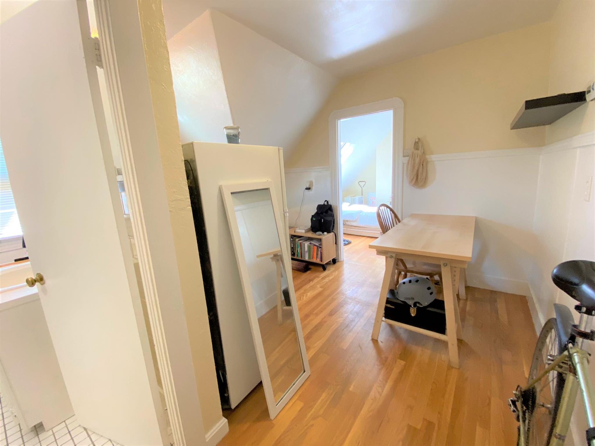 205 Highland Ave, Powder House Square