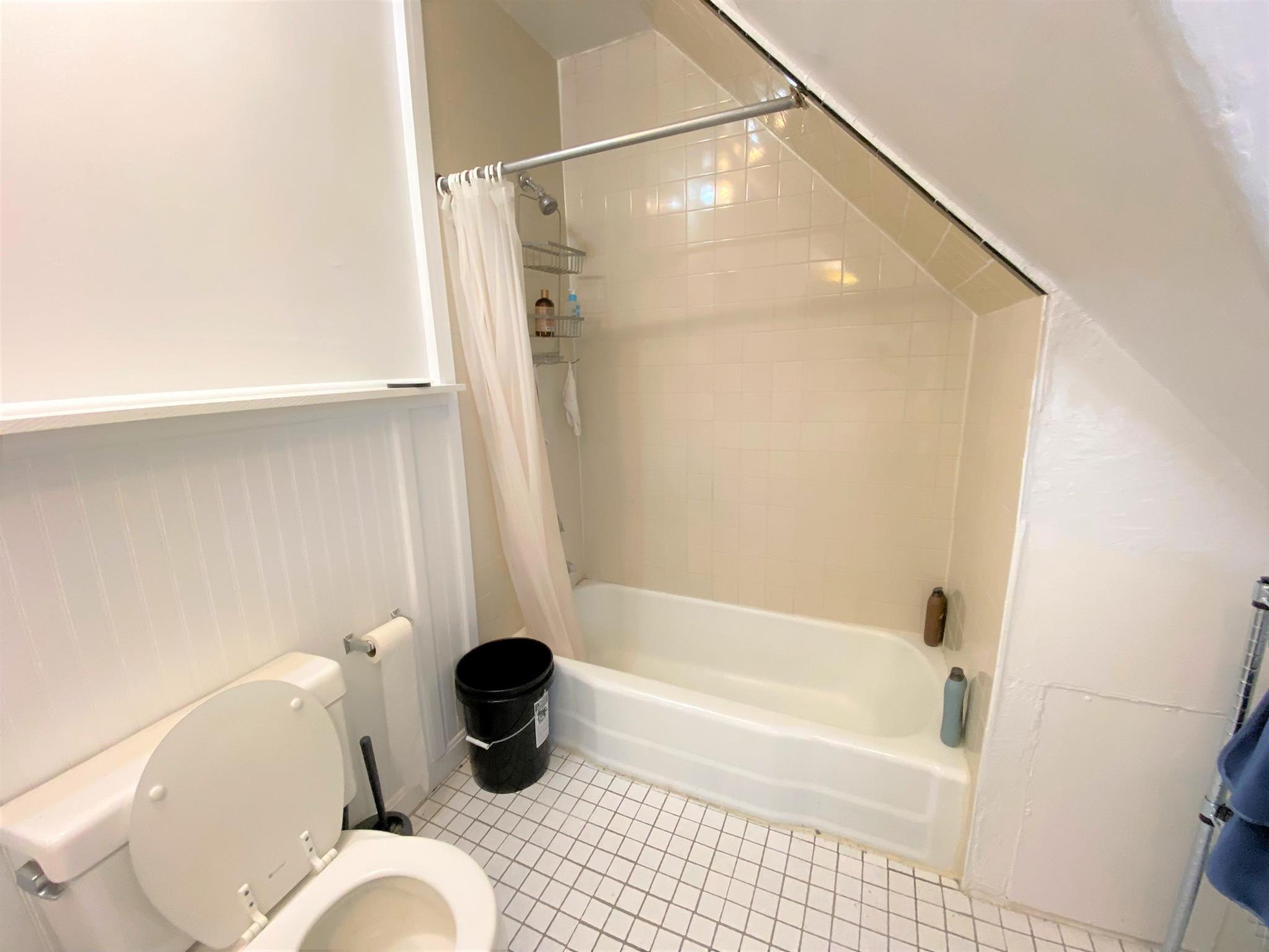 205 Highland Ave, Powder House Square