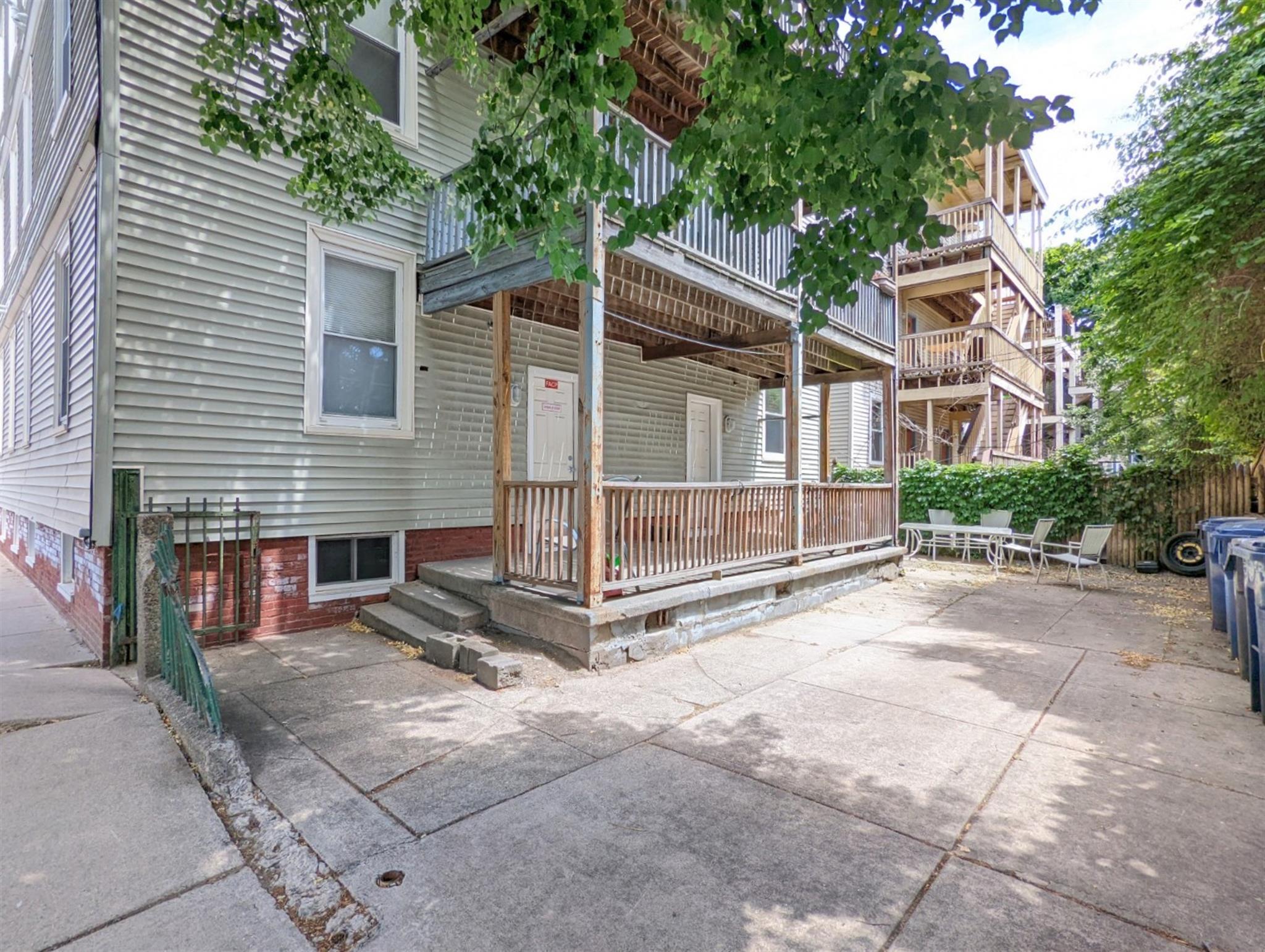 304 Western Ave, Central Square