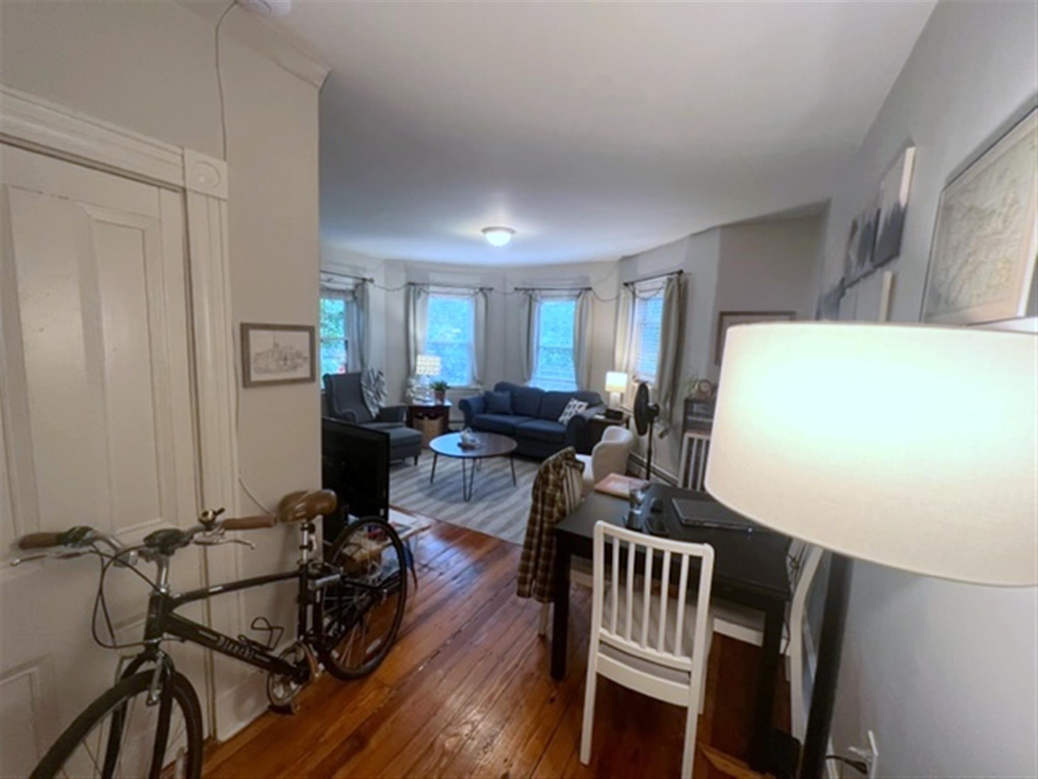 87 Sycamore St, Magoun Square