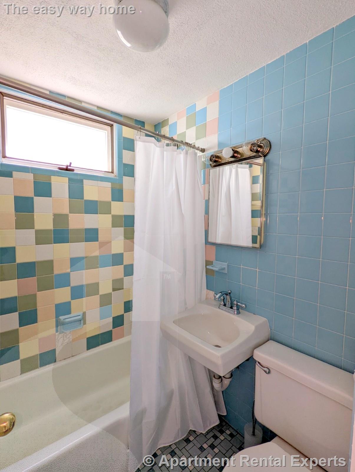 54 Bonair, East Somerville