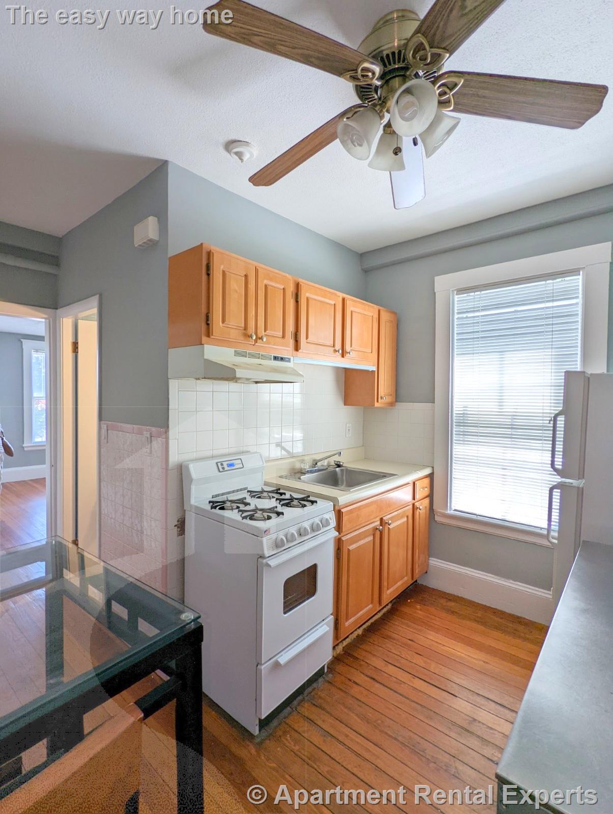 54 Bonair, East Somerville