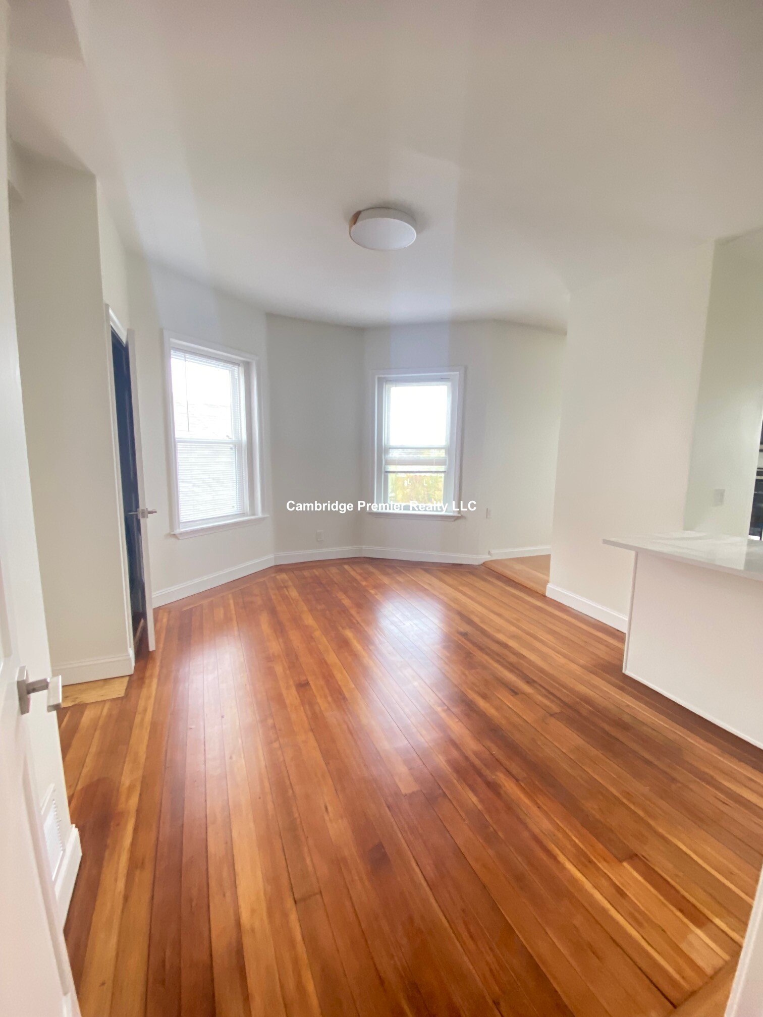 305 Medford St, Winter Hill