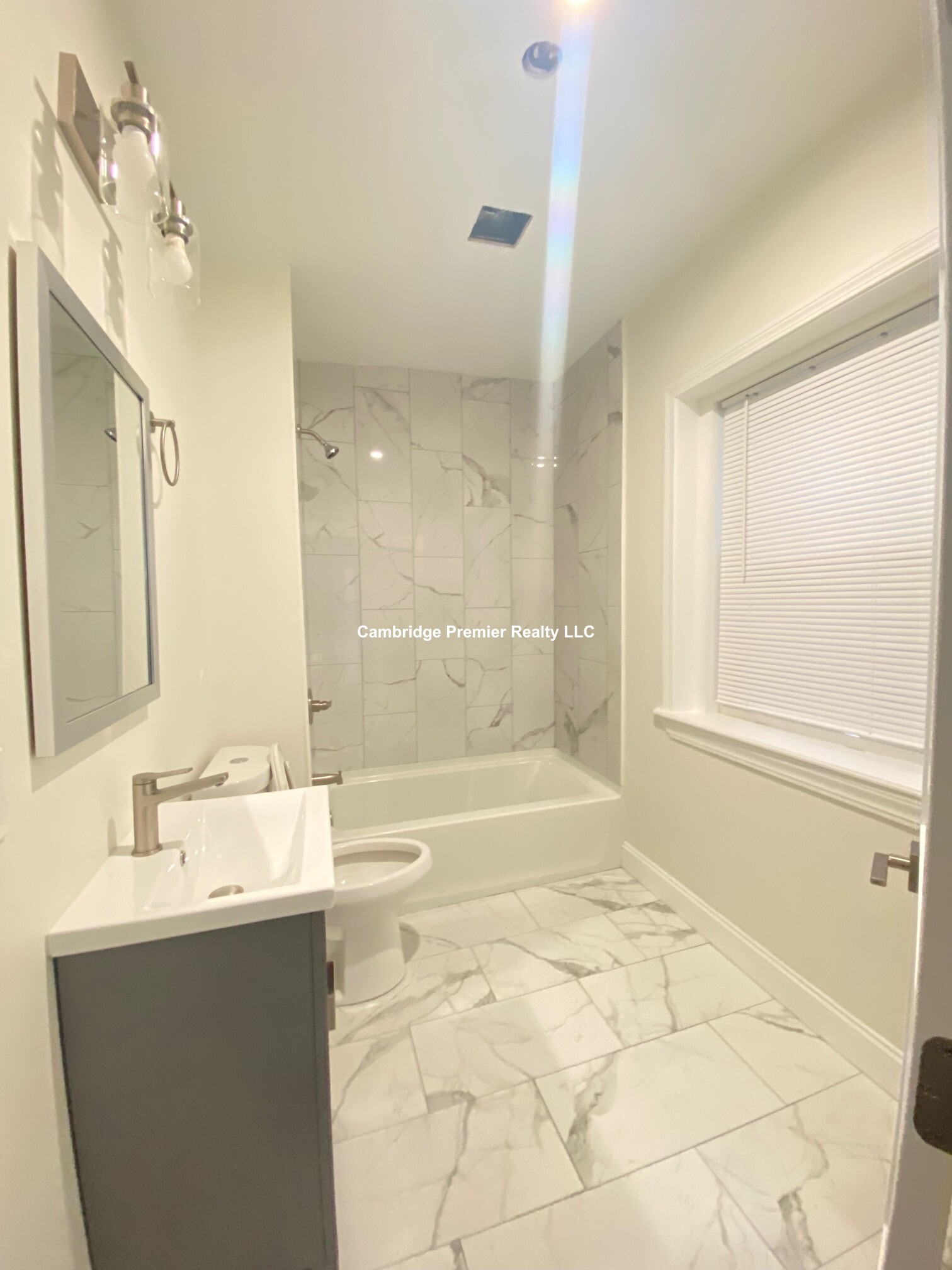 305 Medford St, Winter Hill