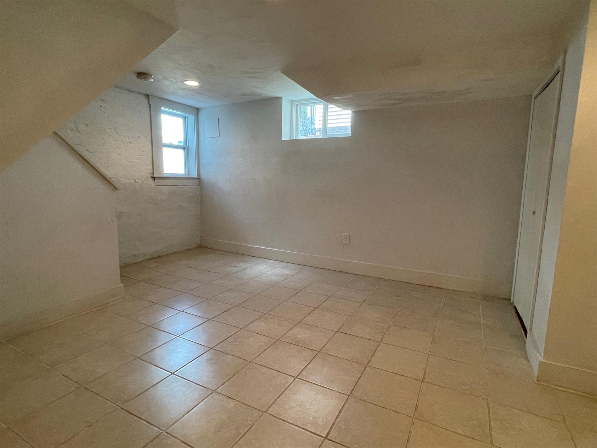 80 Lowell St, Porter Square