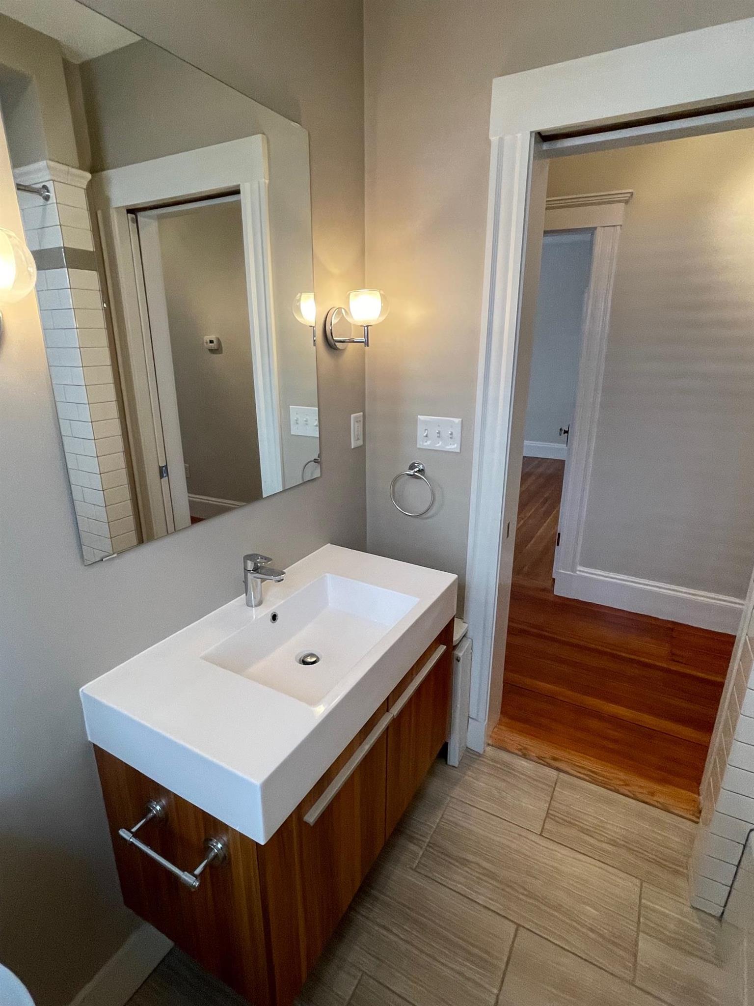 80 Lowell St, Porter Square