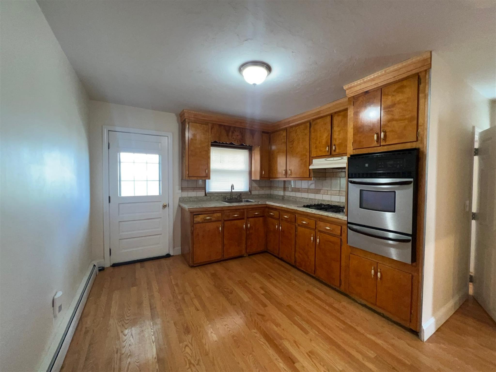 31 Laurel St, Spring Hill