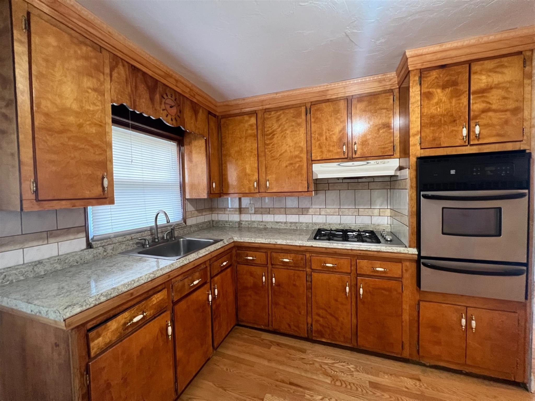 31 Laurel St, Spring Hill