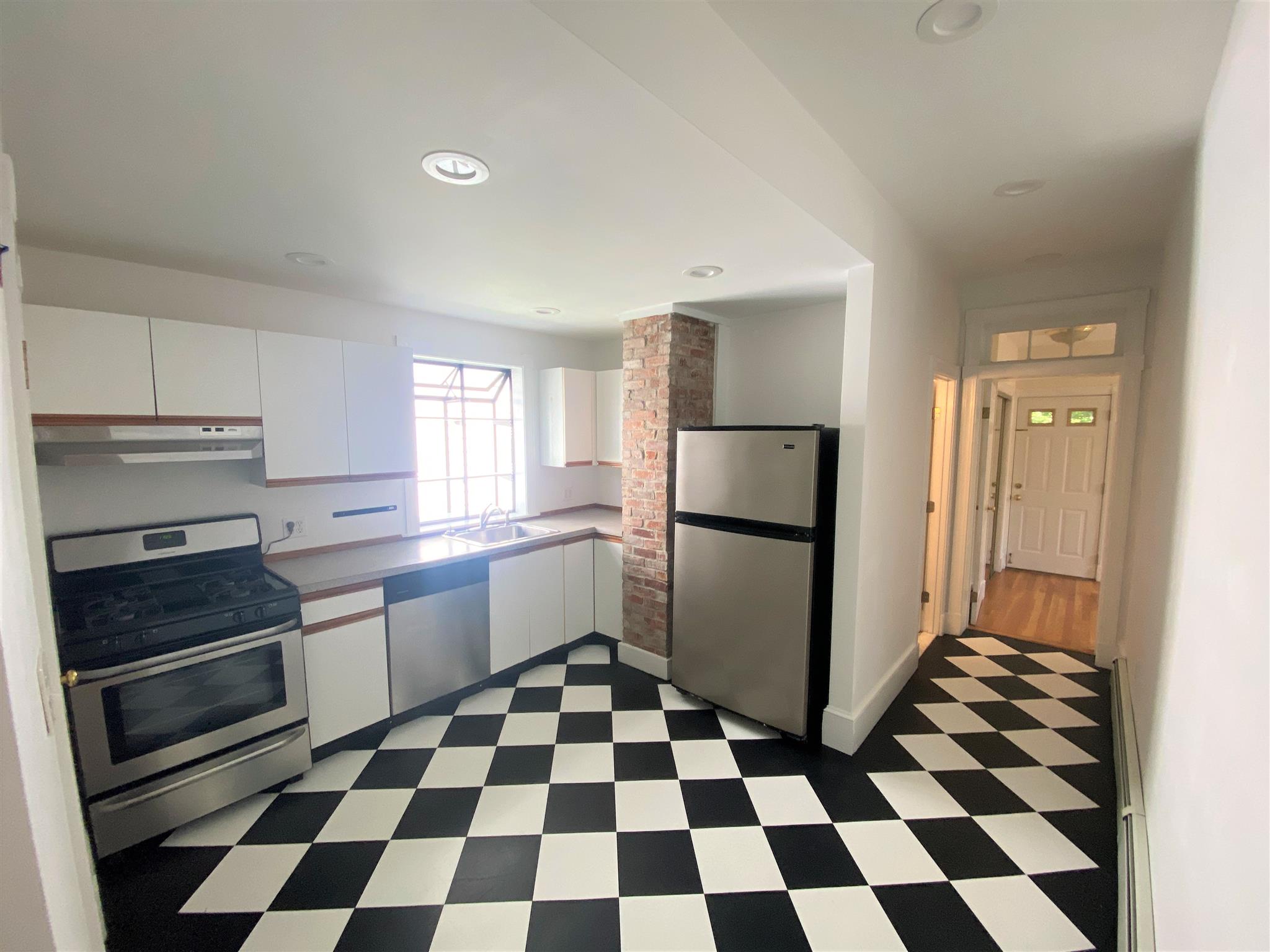 325 Western Ave, Central Square