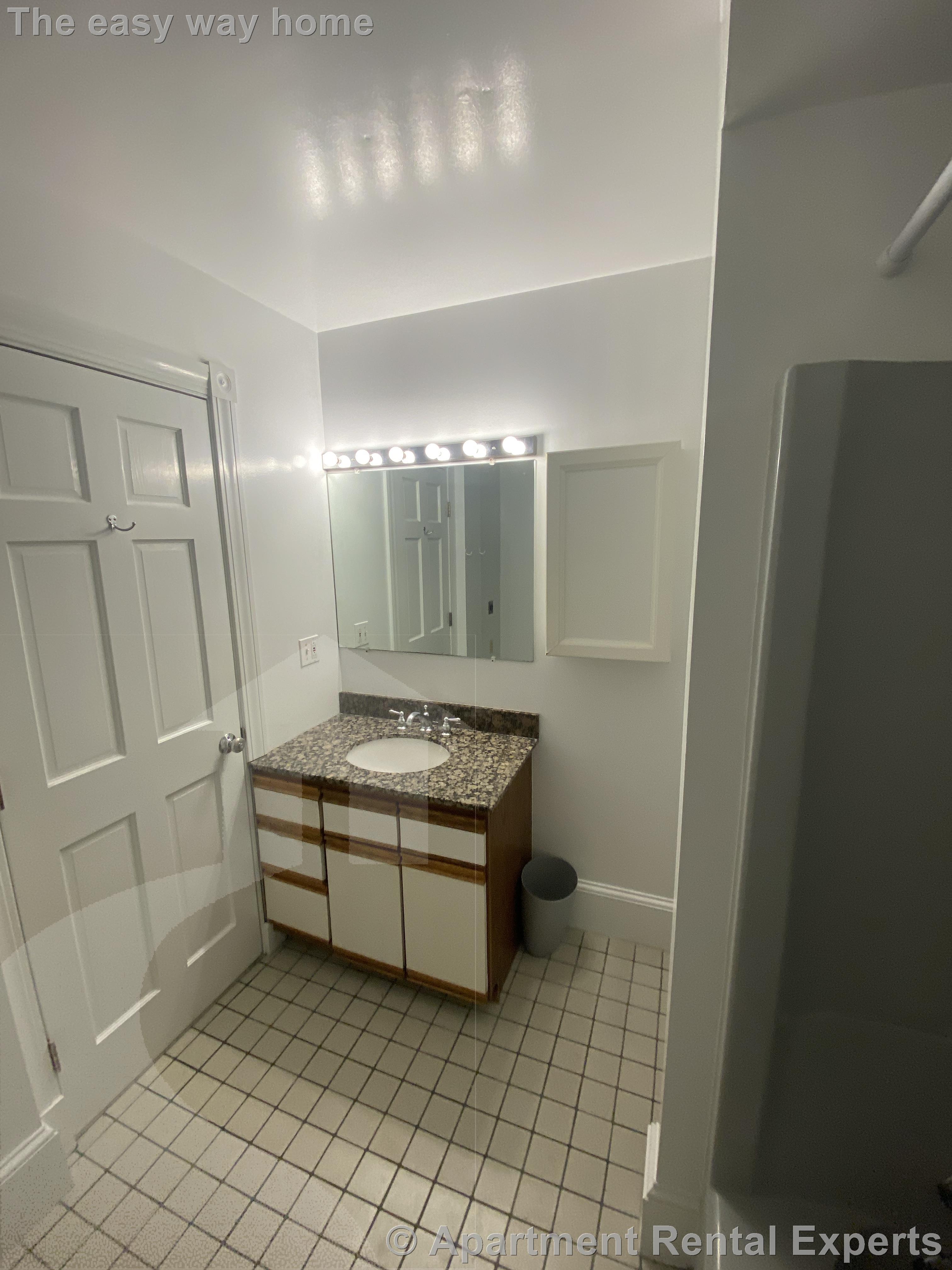 325 Western, Central Square