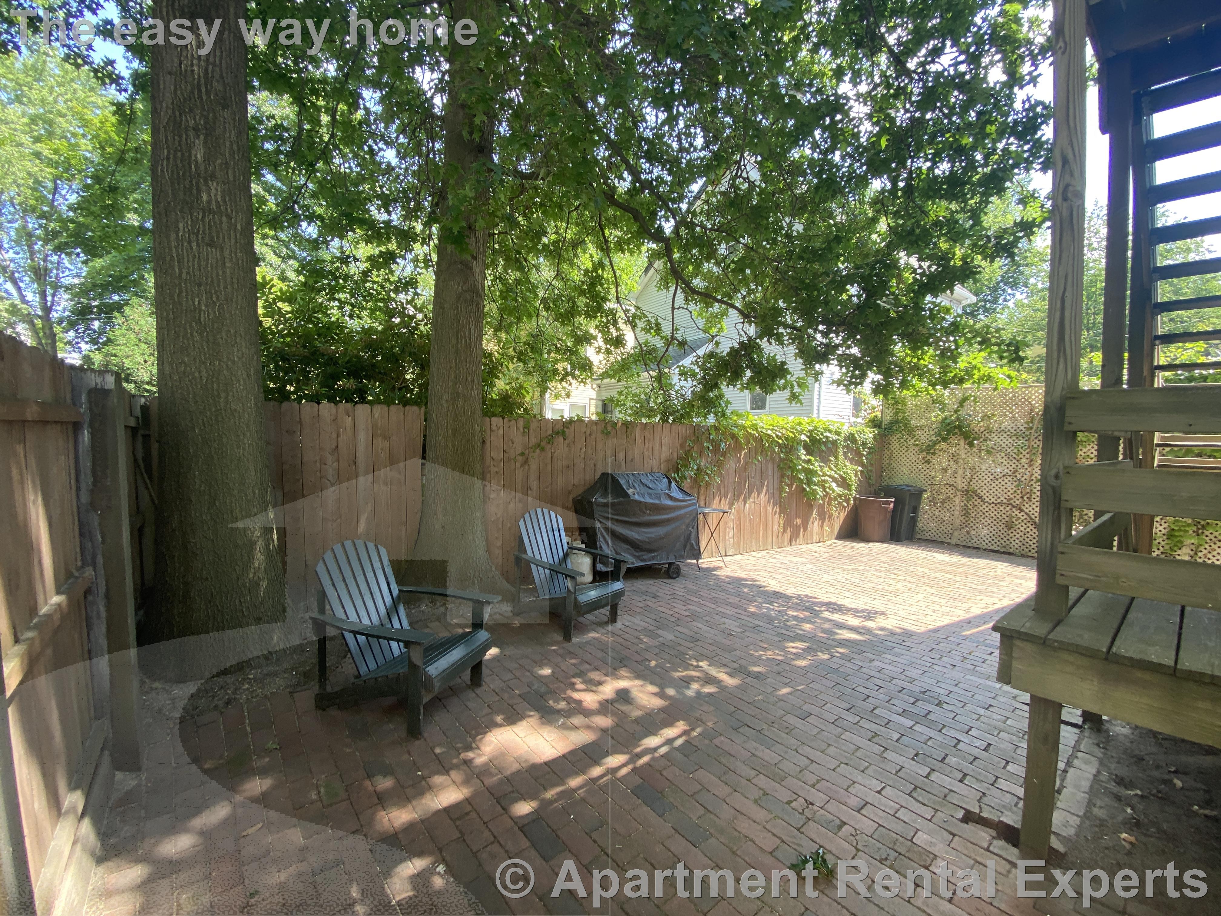 325 Western, Central Square