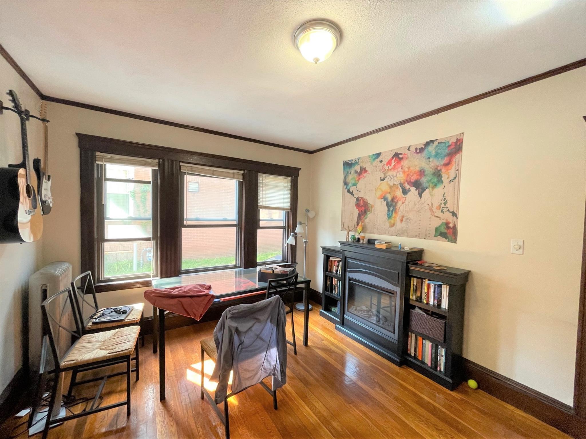 14 Winslow Ave, Davis Square