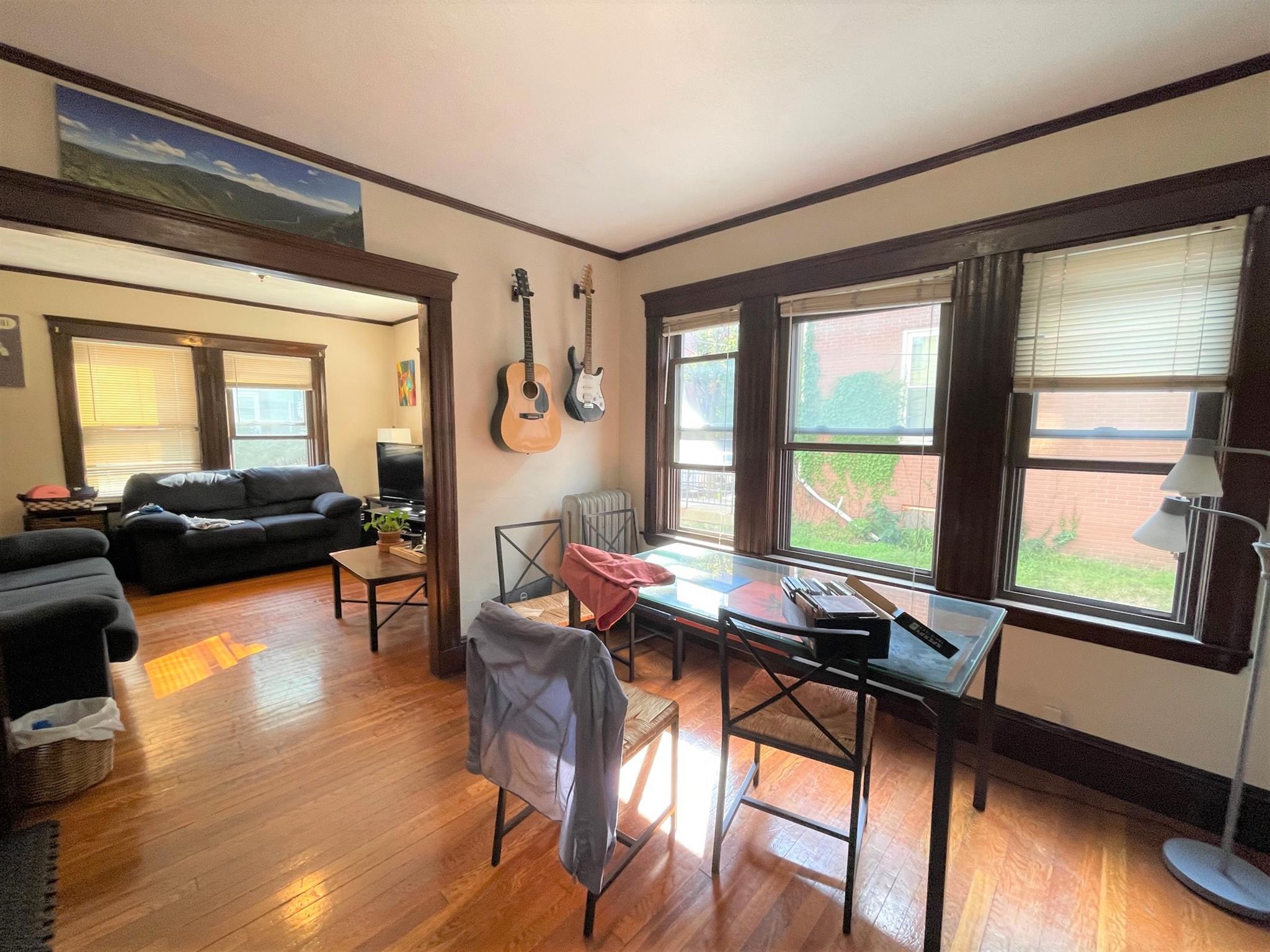 14 Winslow Ave, Davis Square