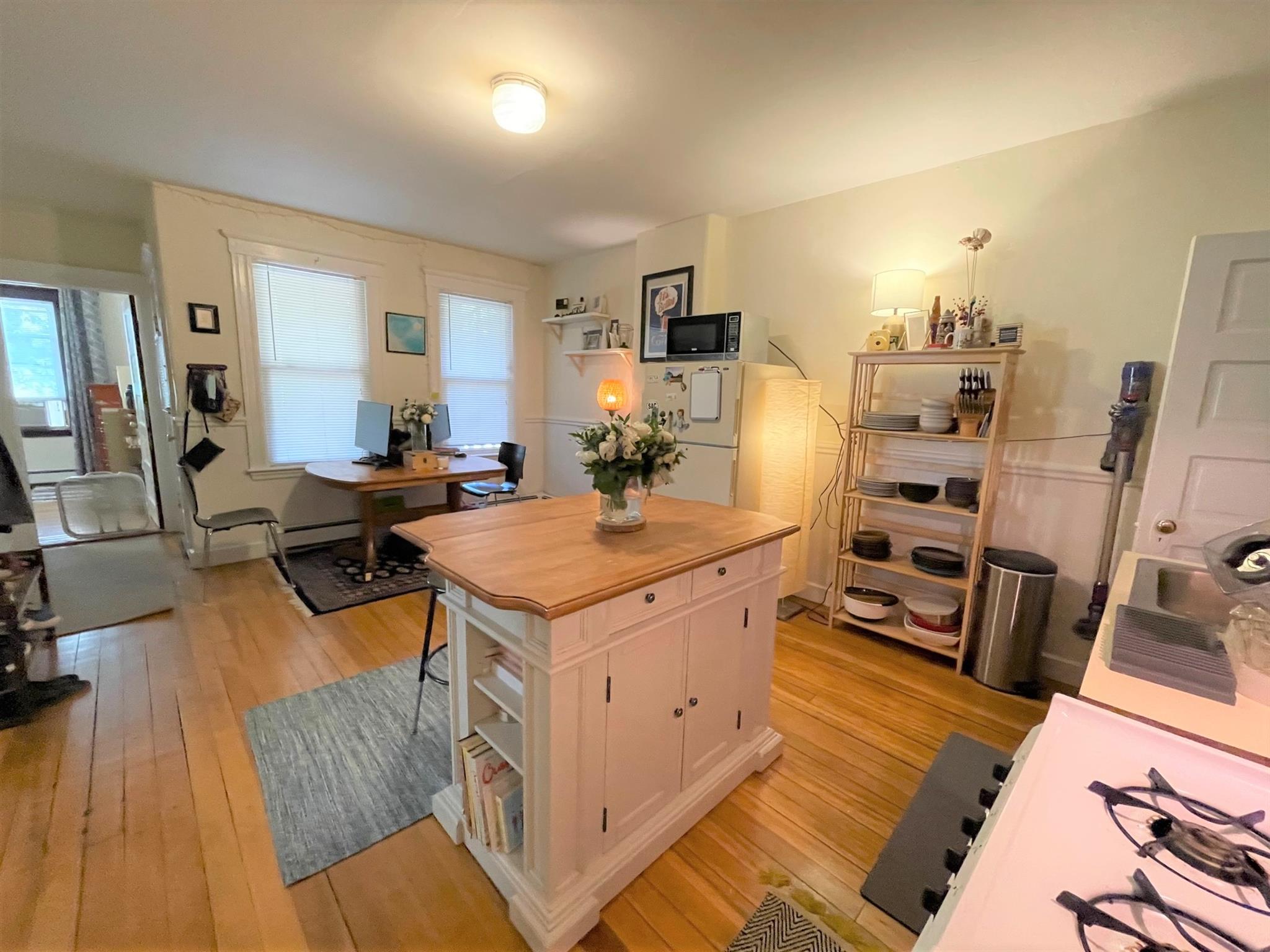 40 Linden Ave, Porter Square