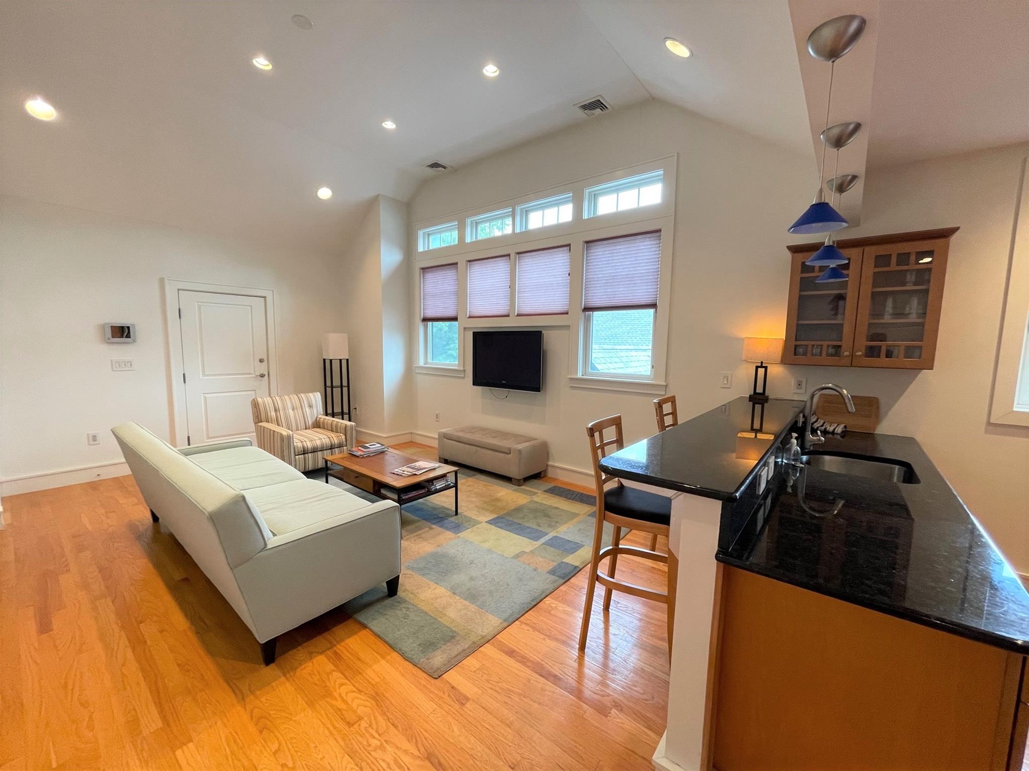 20 Cottage Ave, Davis Square