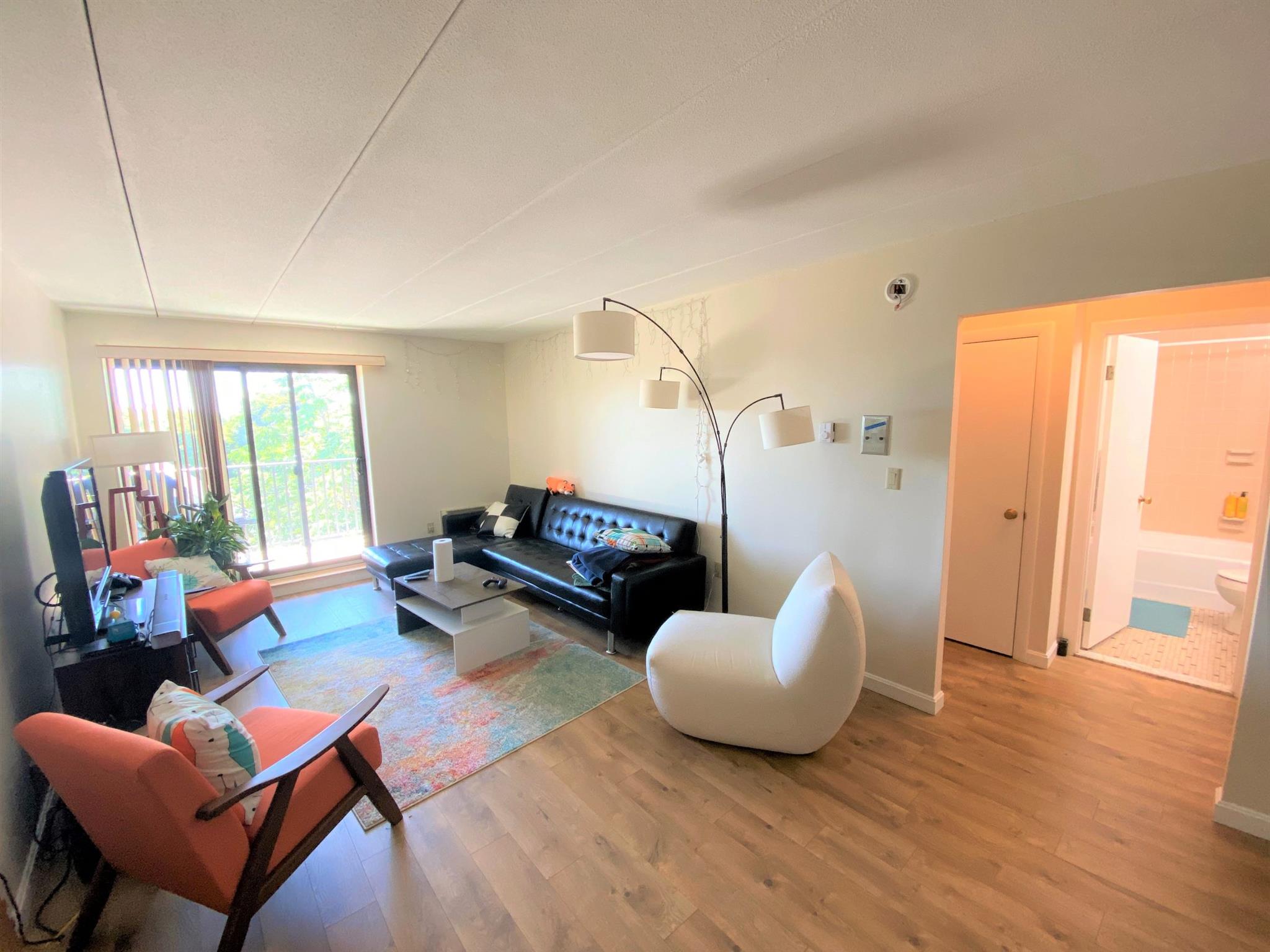 60 Pleasant St, Arlington