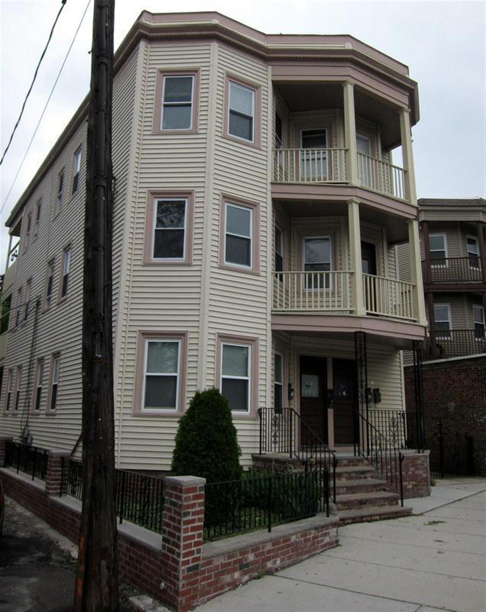 785 Somerville Ave, Porter Square