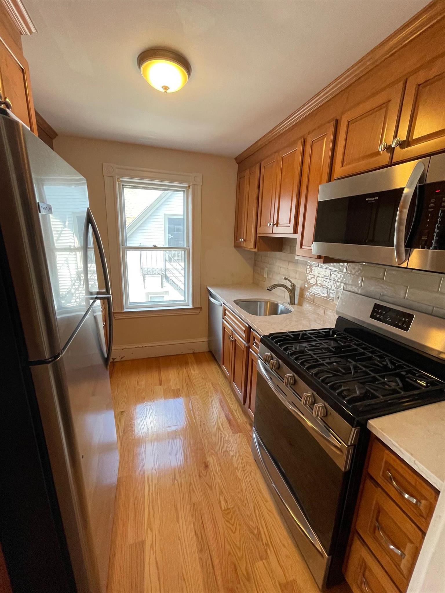 132 Pearson Rd, Davis Square