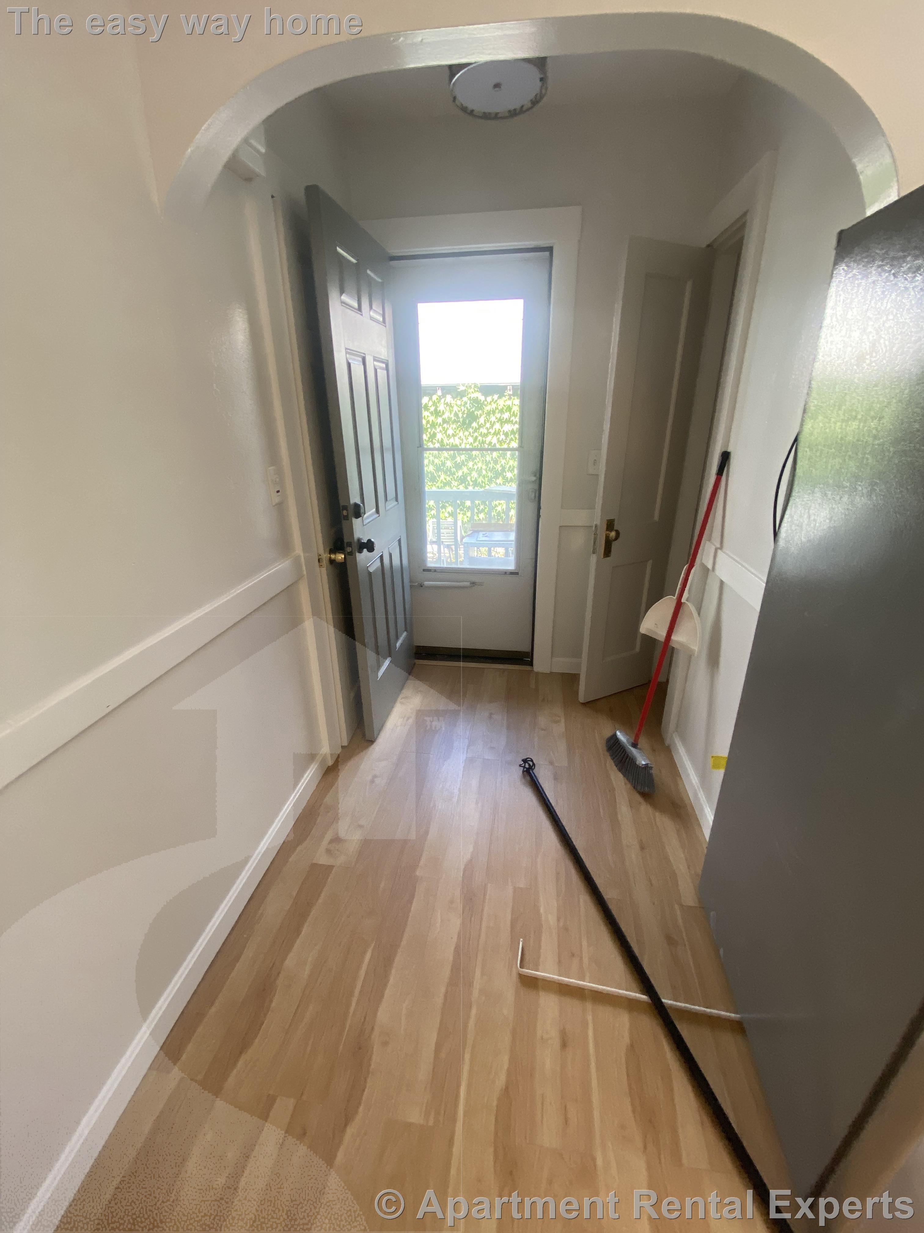 77 Fairfax, Powderhouse