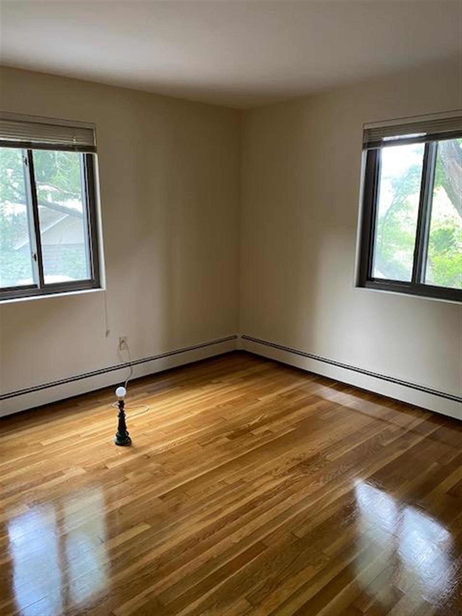 109 Oxford St, Arlington