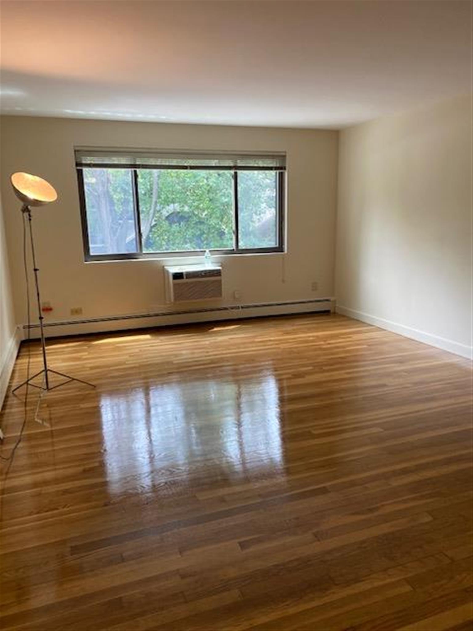 109 Oxford St, Arlington