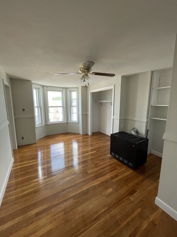 306 Saratoga St, East Boston