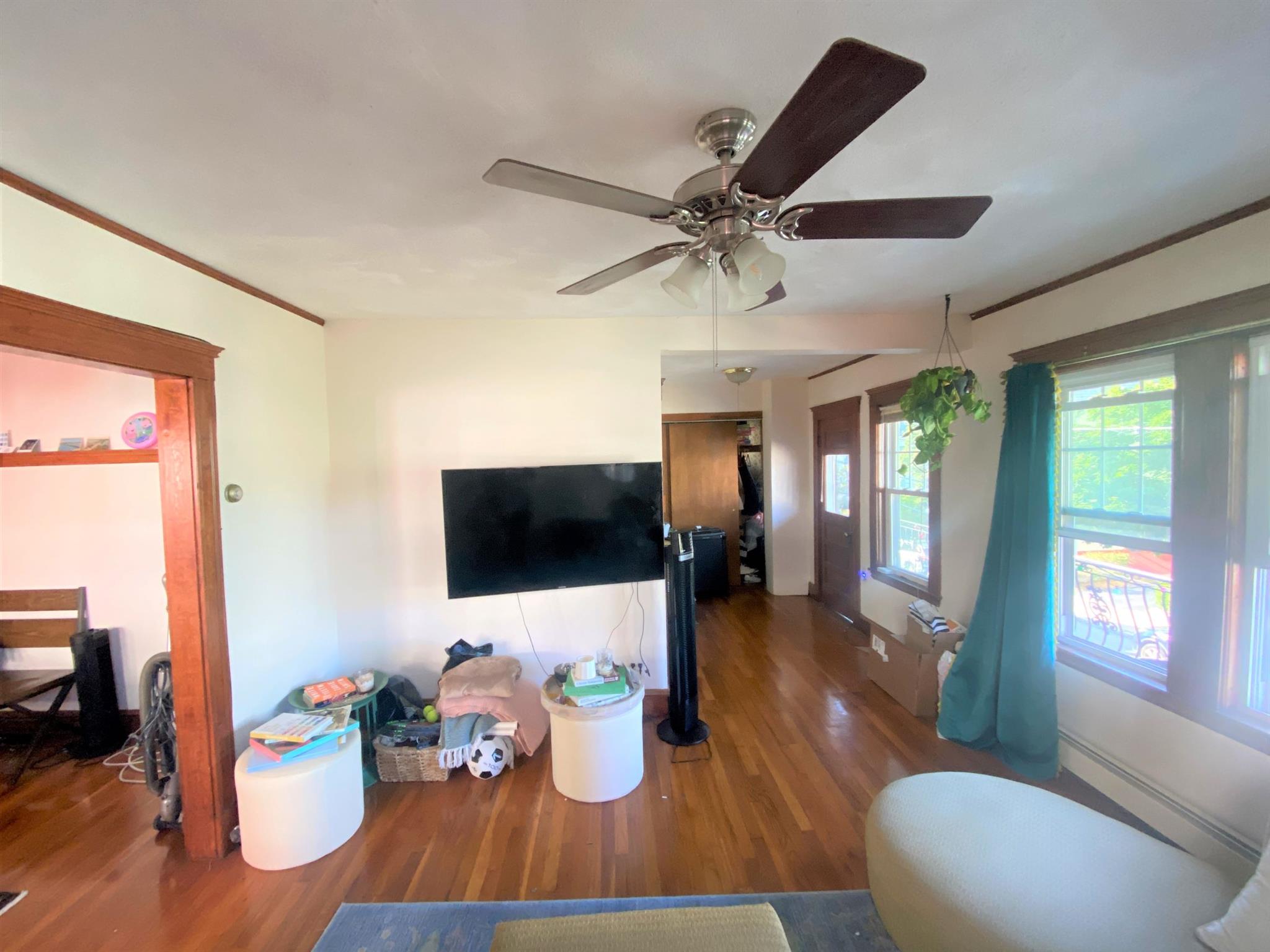 51 Sargent Ave, Spring Hill