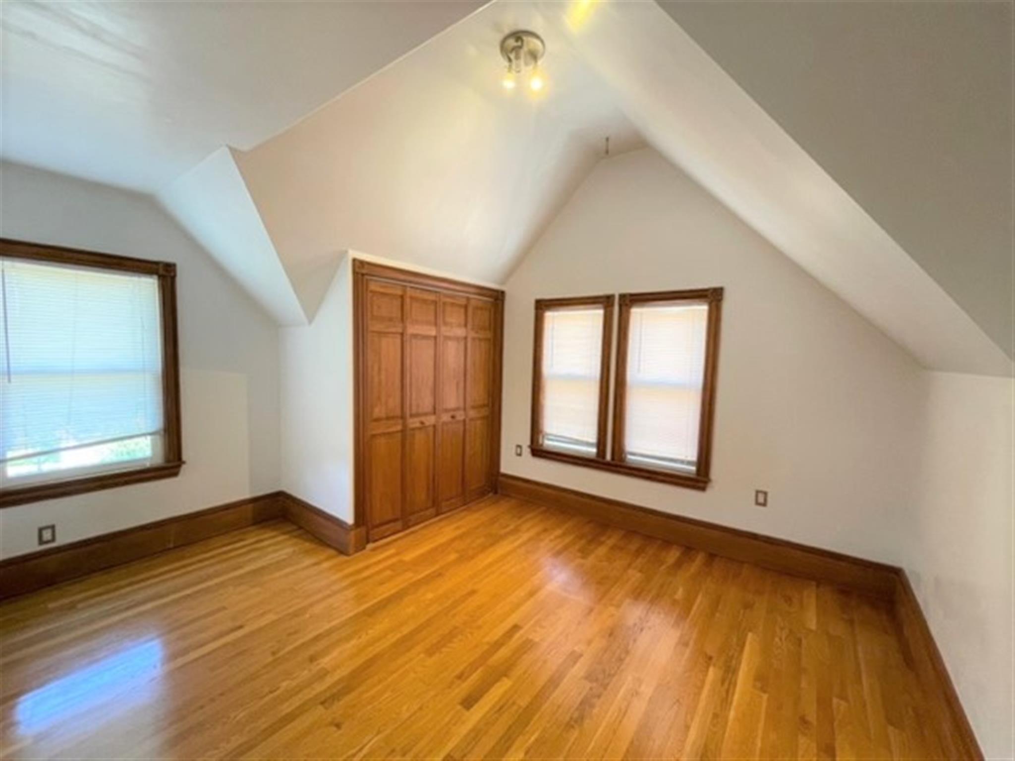 15 Conwell St, Porter Square