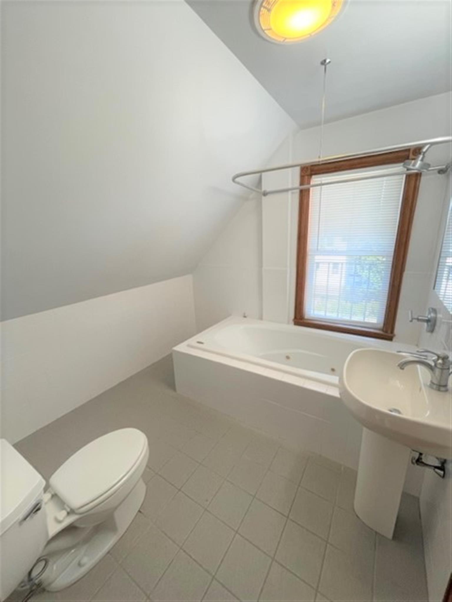 15 Conwell St, Porter Square