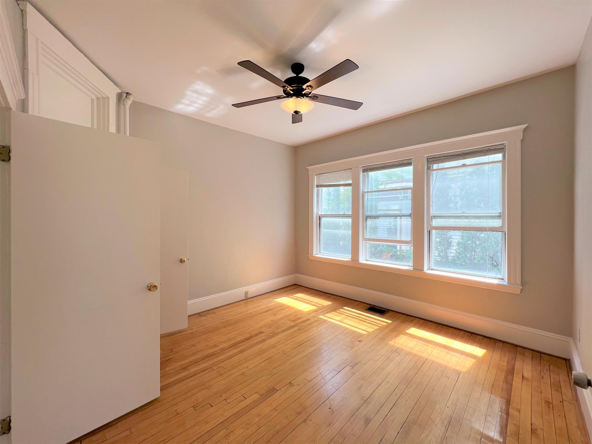 12 Pleasant St, Central Square