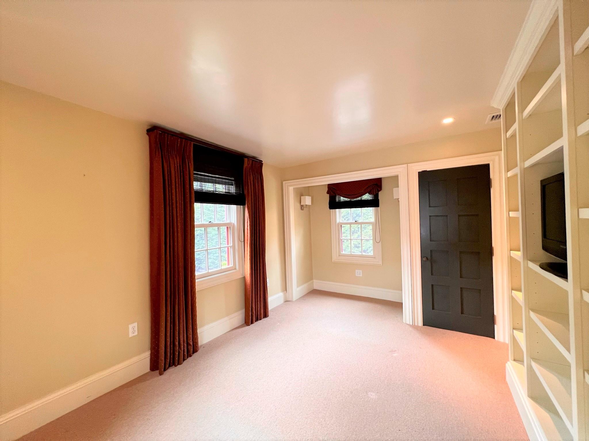 9 Foster Pl, Harvard Square