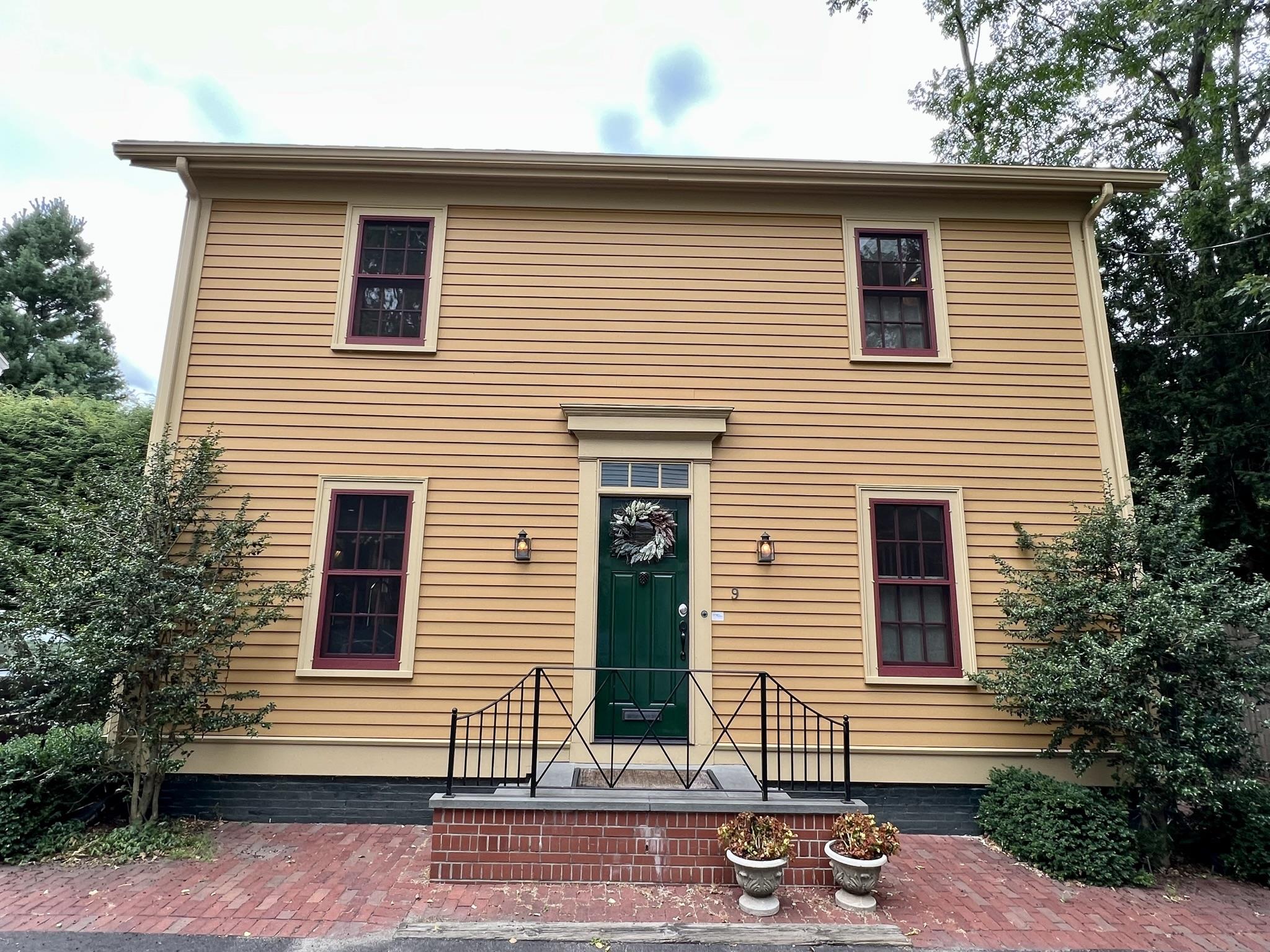 9 Foster Pl, Harvard Square