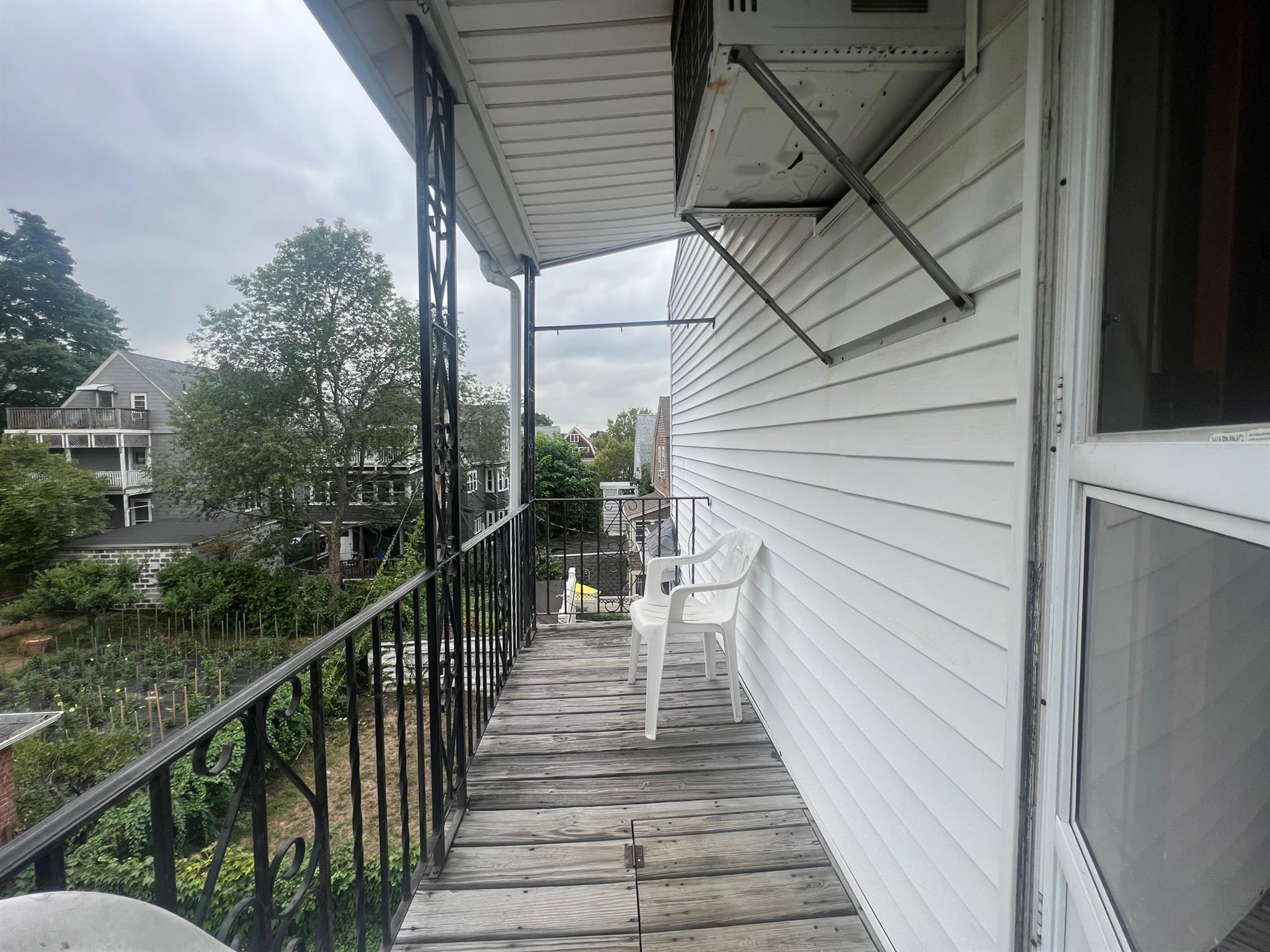 186 Powder House Blvd, Teele Square