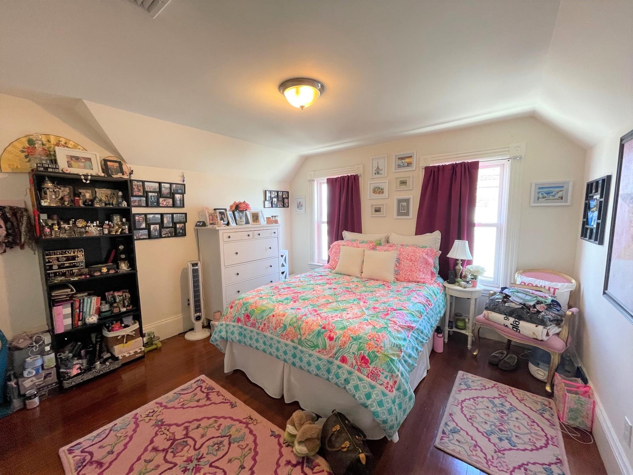 17 Upland Park, Magoun Square