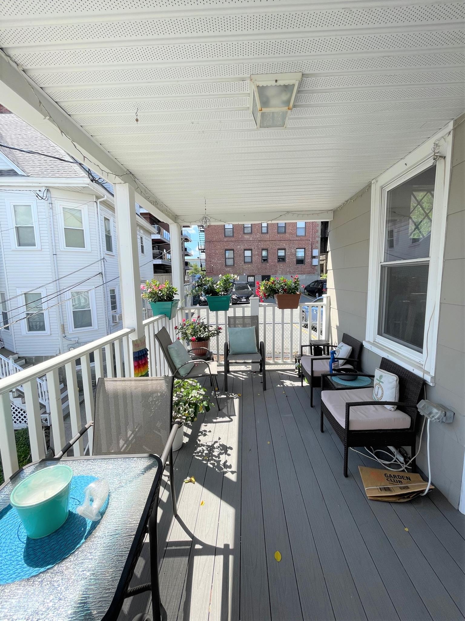 17 Upland Park, Magoun Square