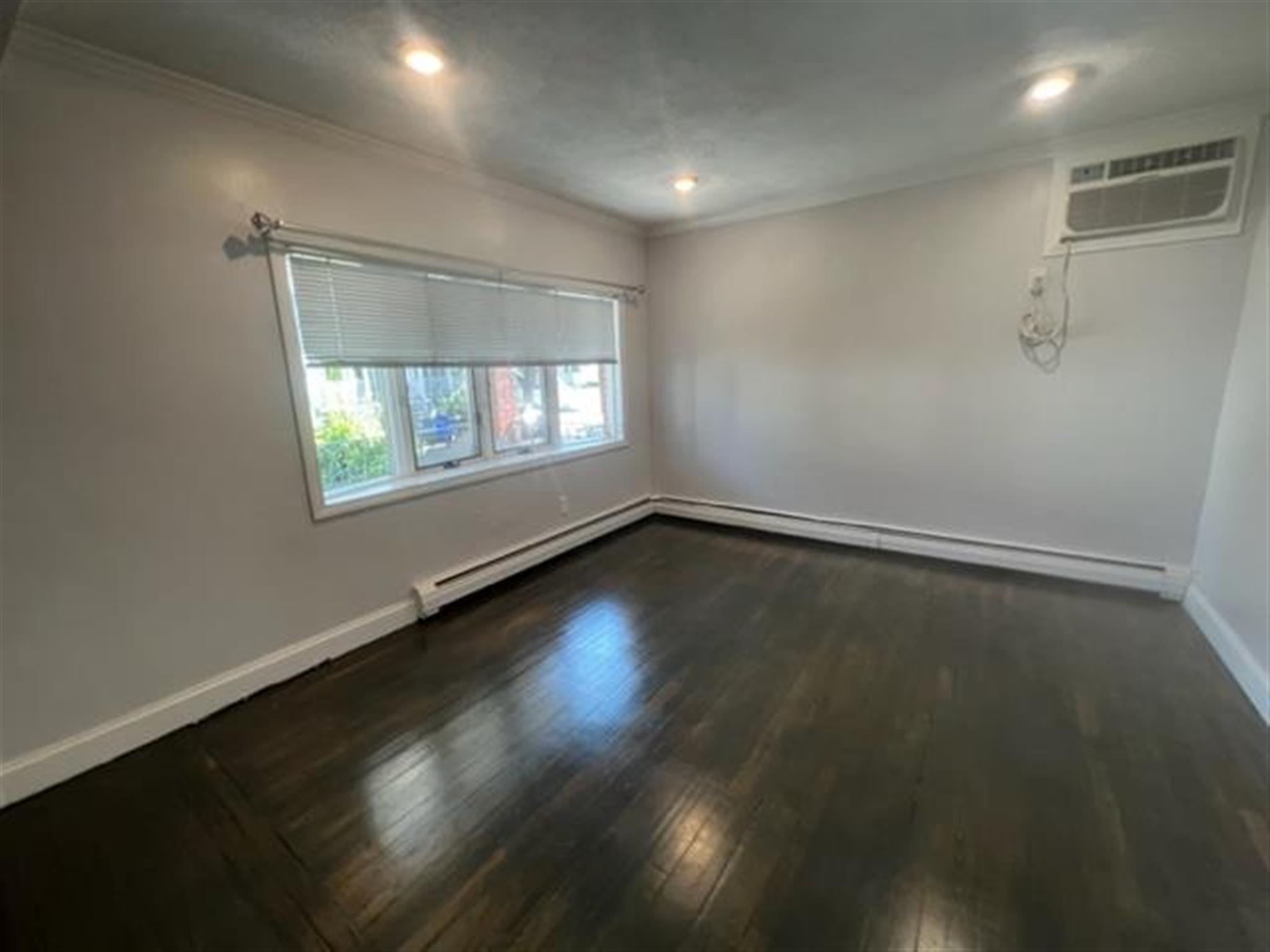 22 Gordon St, Davis Square