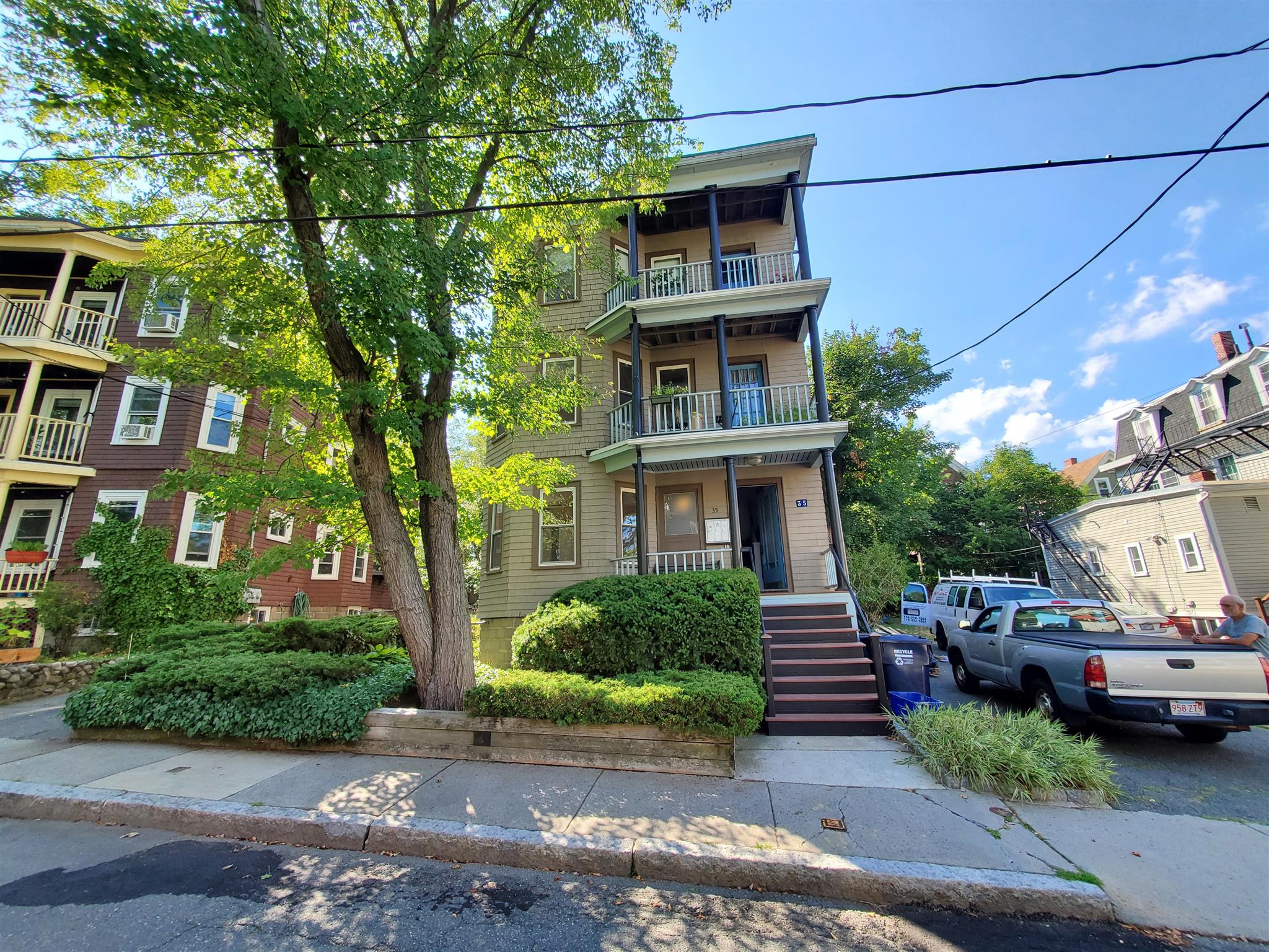 35 Buena Vista Park, Porter Square