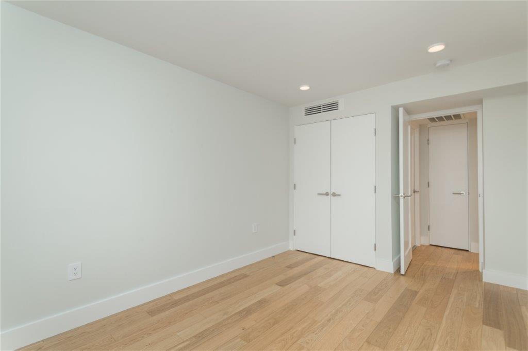 334 Harvard St, Harvard Square